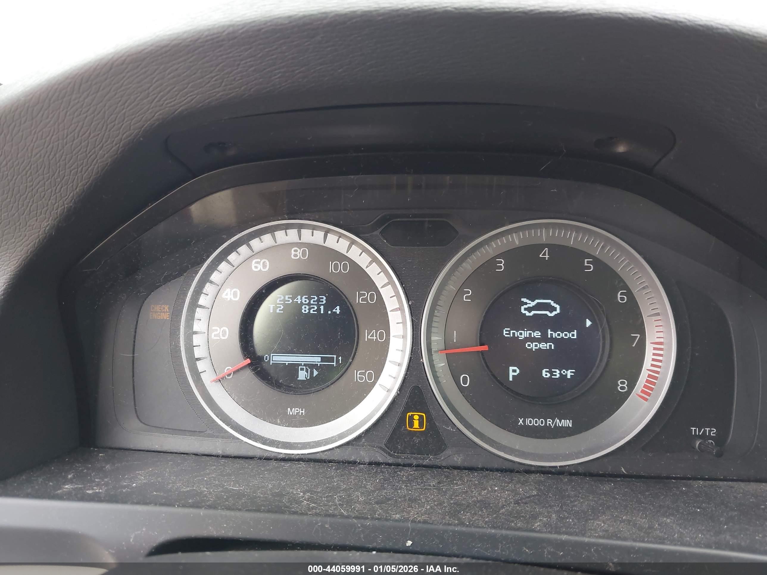 VOLVO S60 image 7