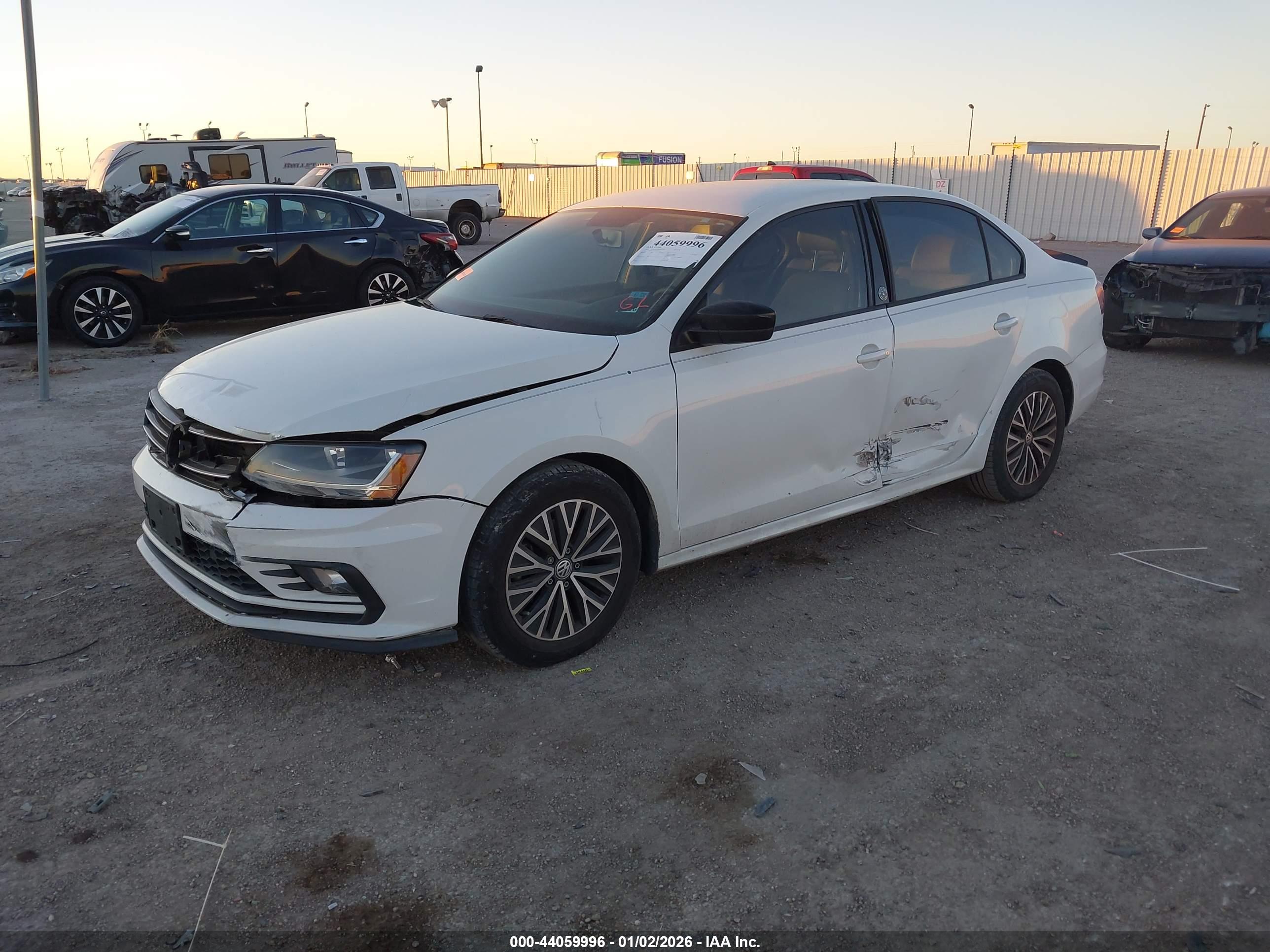 VOLKSWAGEN JETTA image 2
