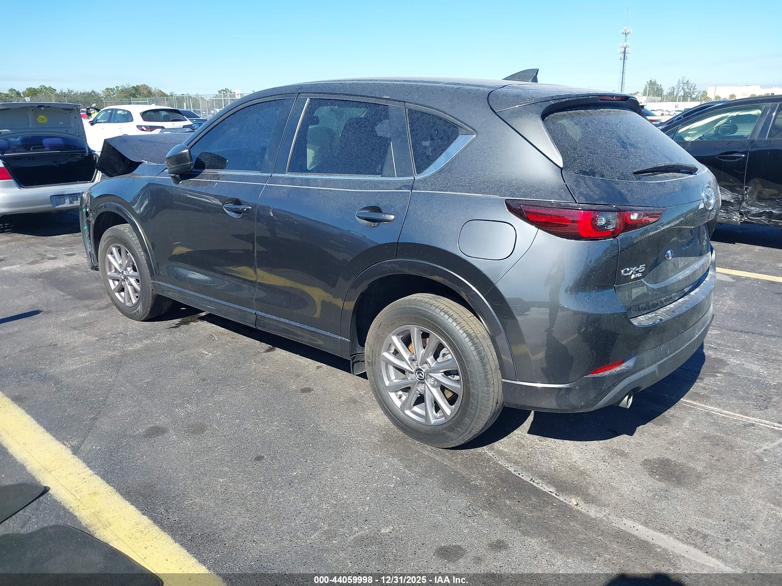 MAZDA CX-5 image 3