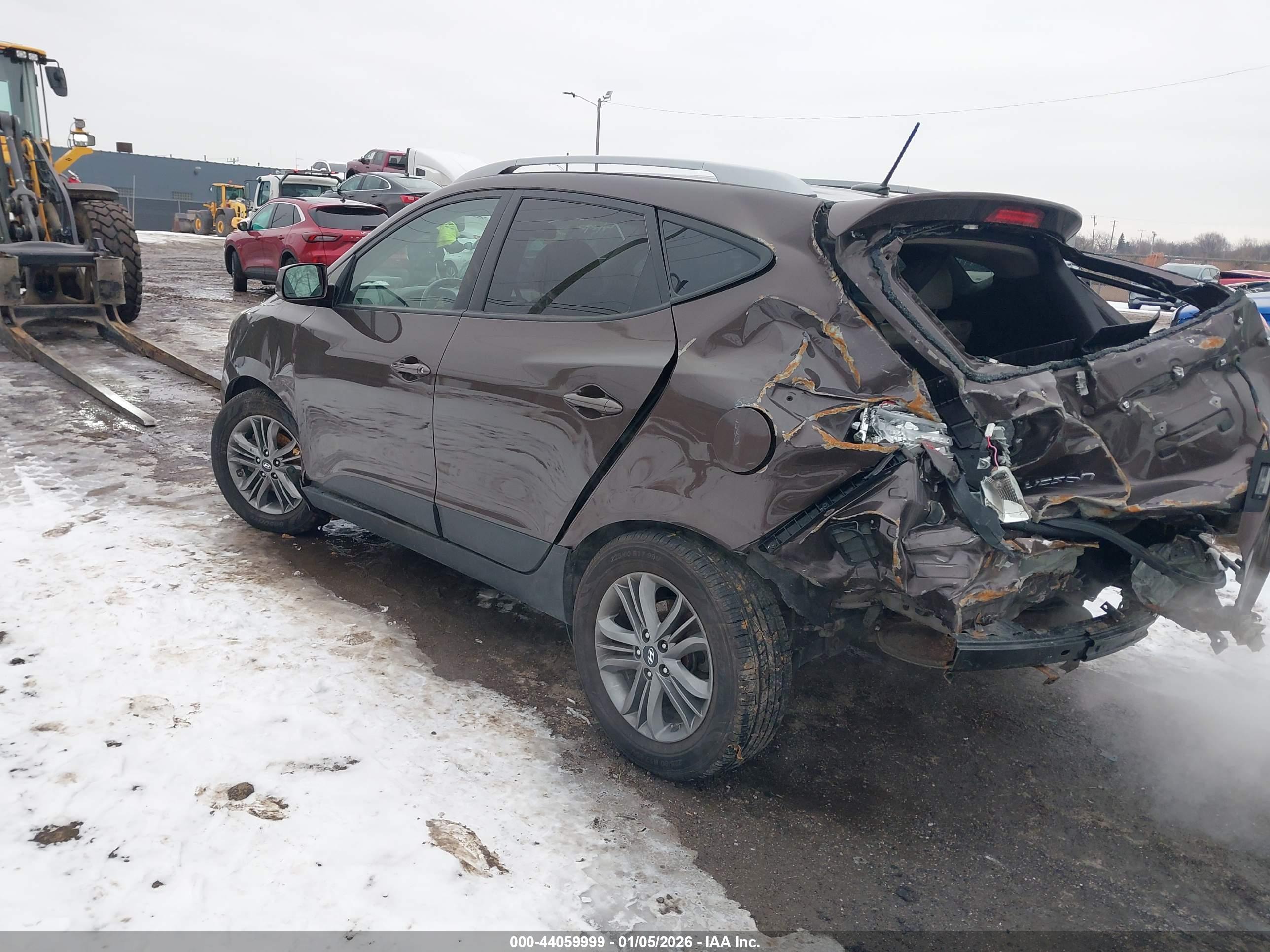 HYUNDAI TUCSON image 3