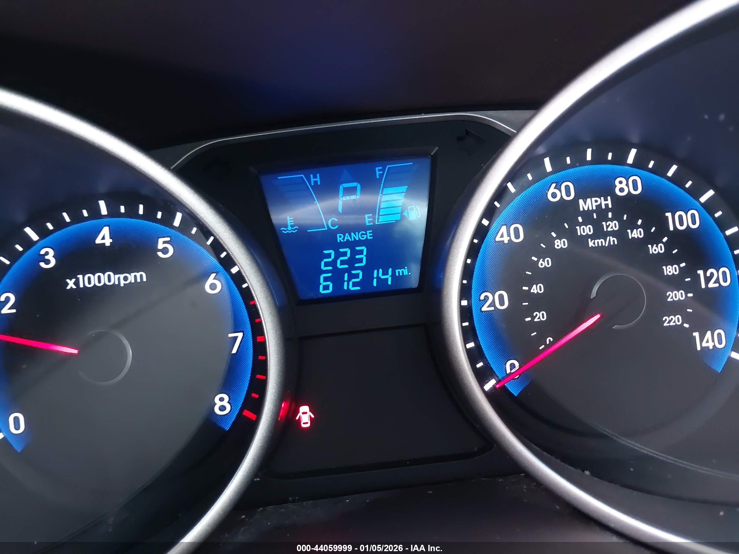 HYUNDAI TUCSON image 7