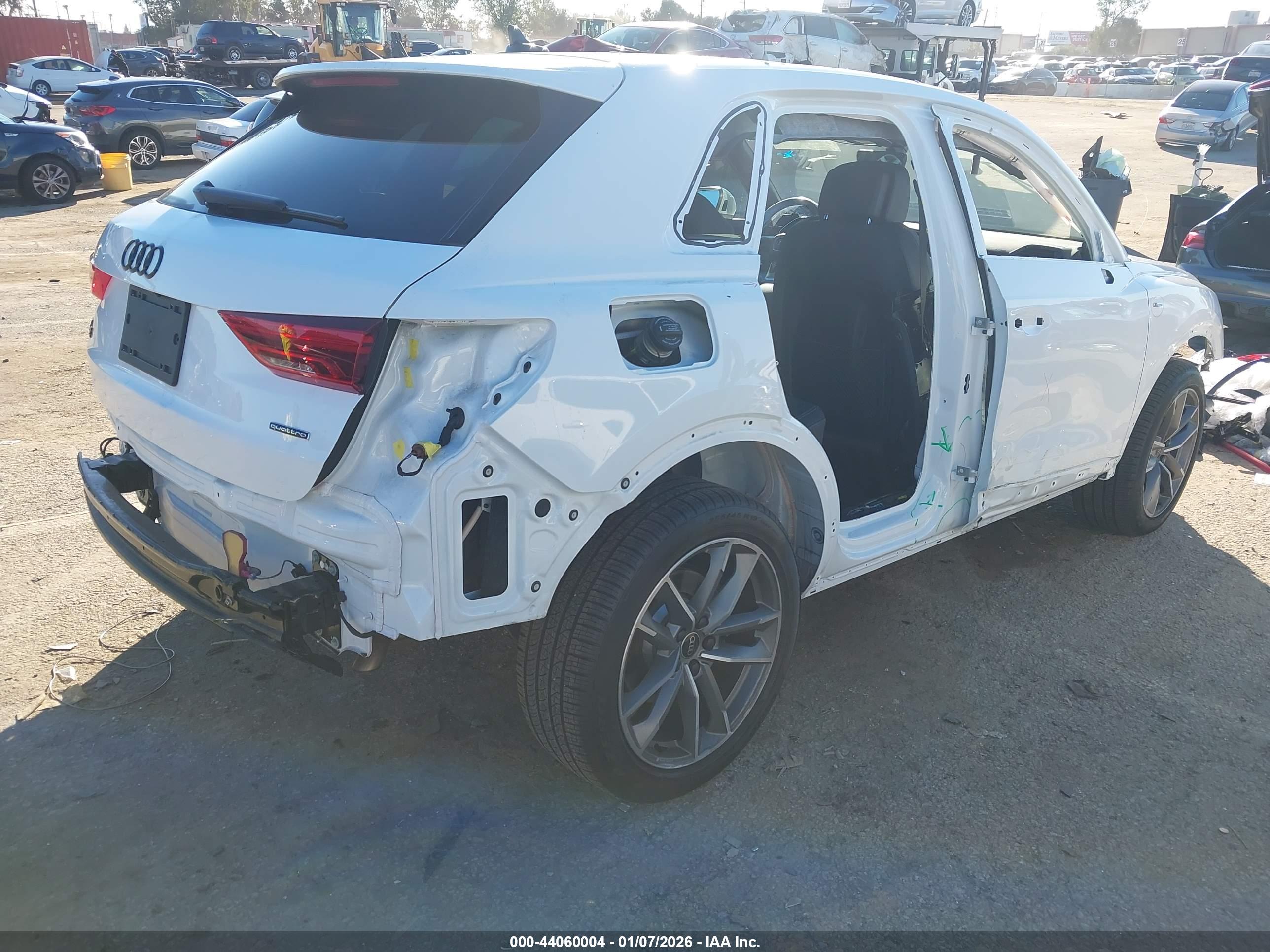 AUDI Q3 image 4