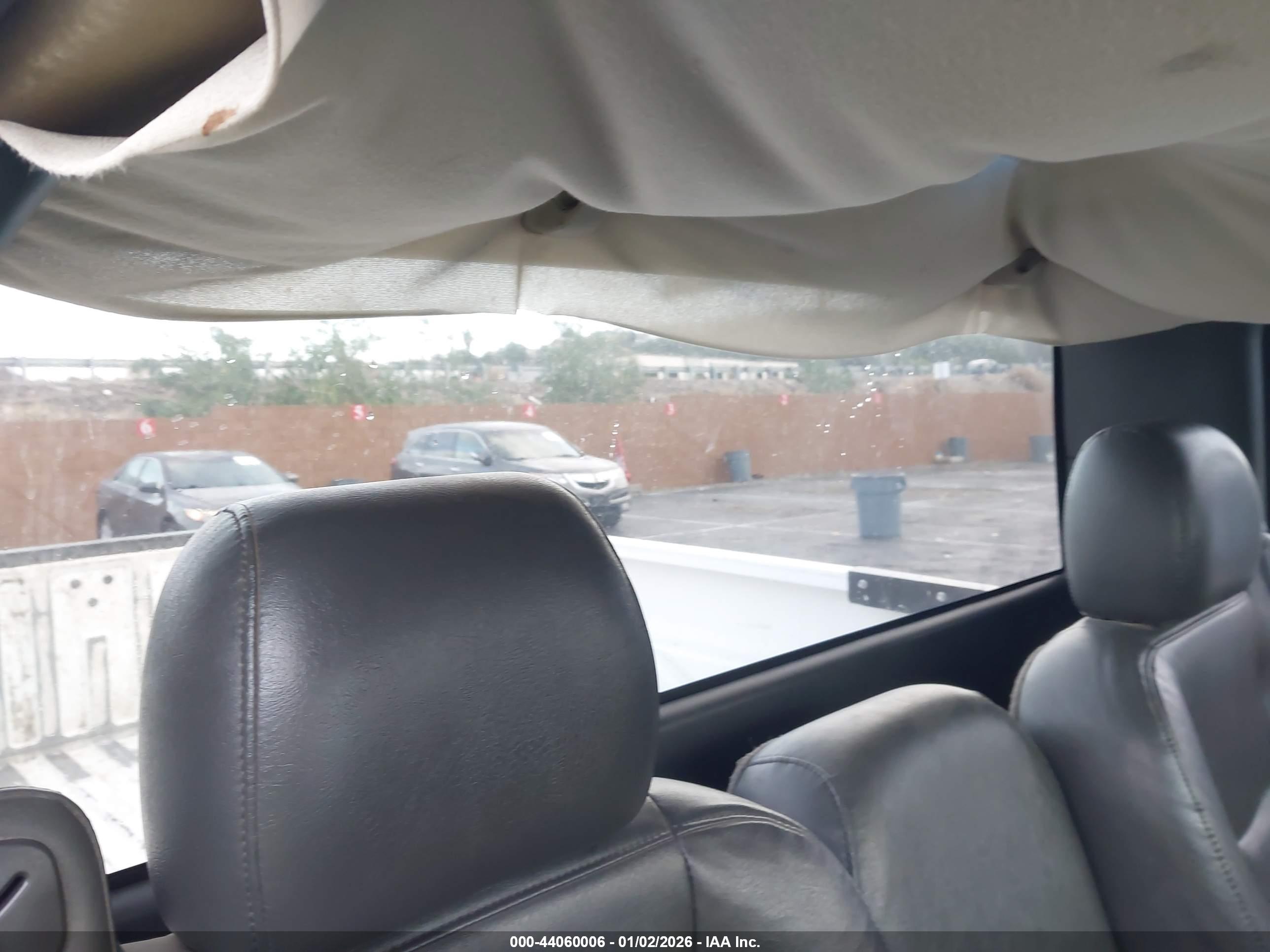 GMC SIERRA image 8