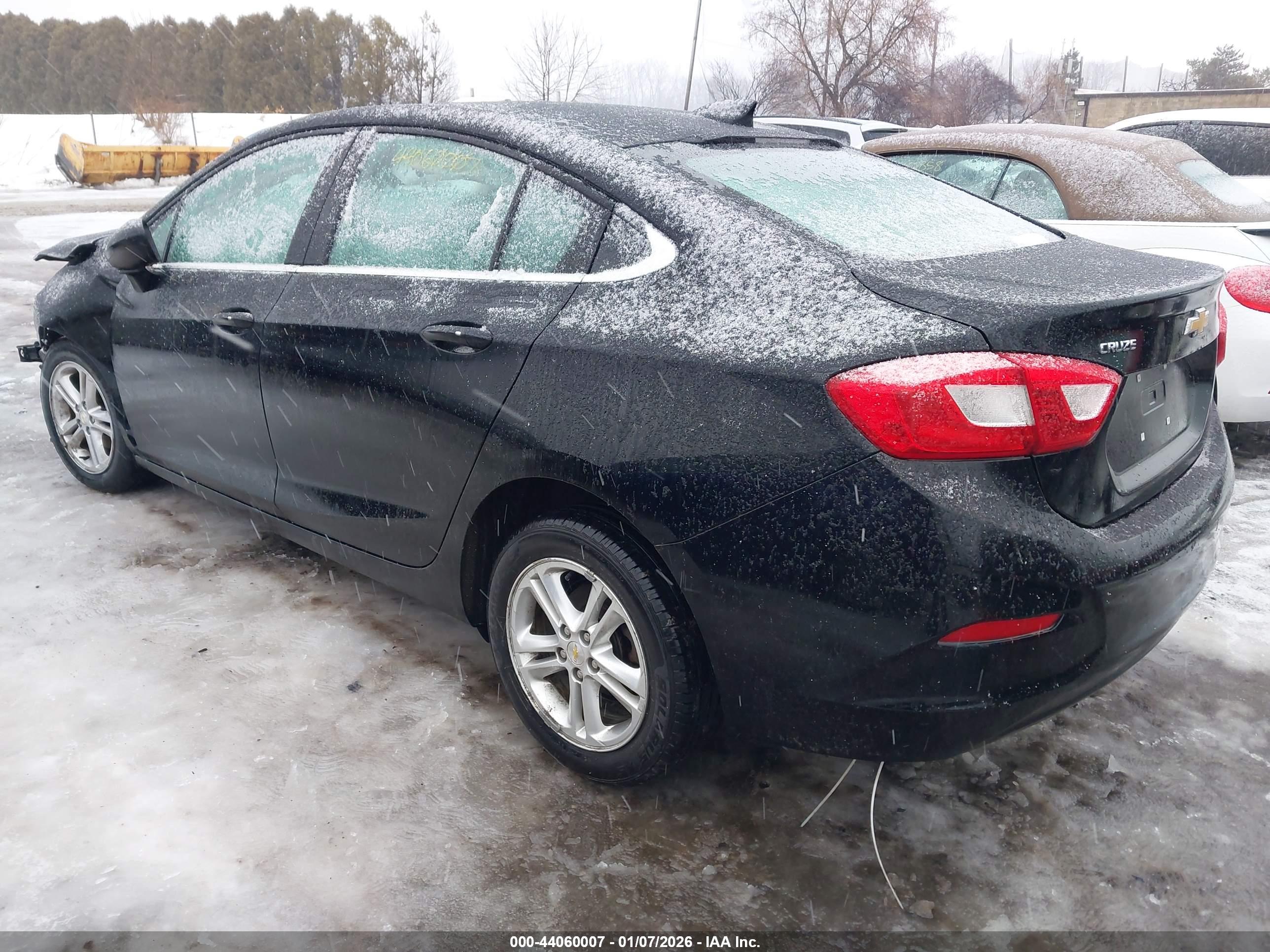CHEVROLET CRUZE image 3