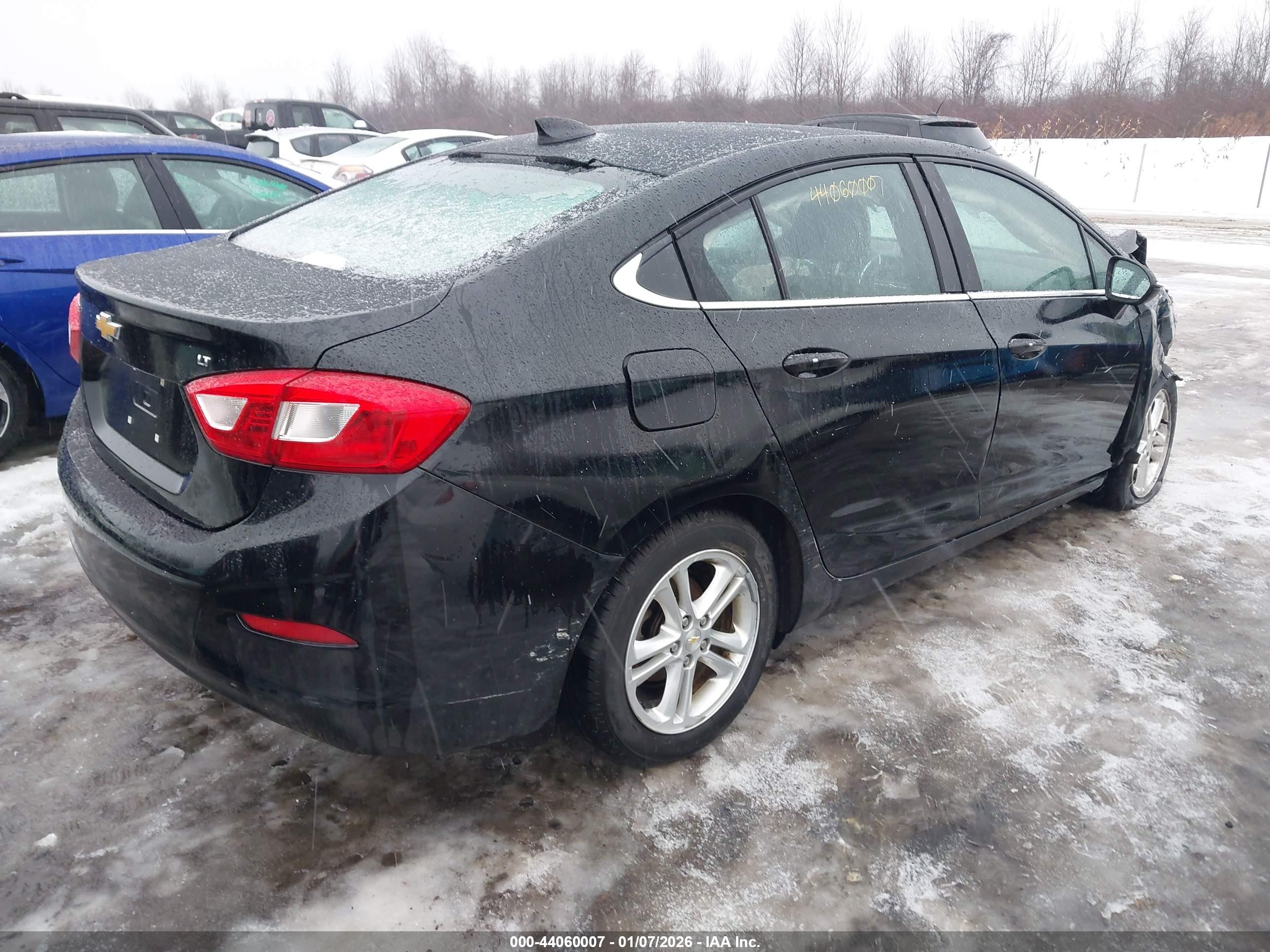 CHEVROLET CRUZE image 4