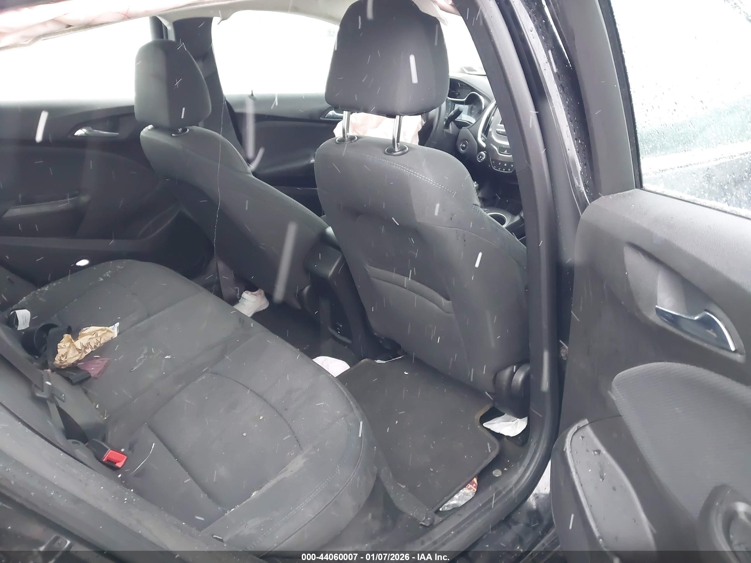 CHEVROLET CRUZE image 8