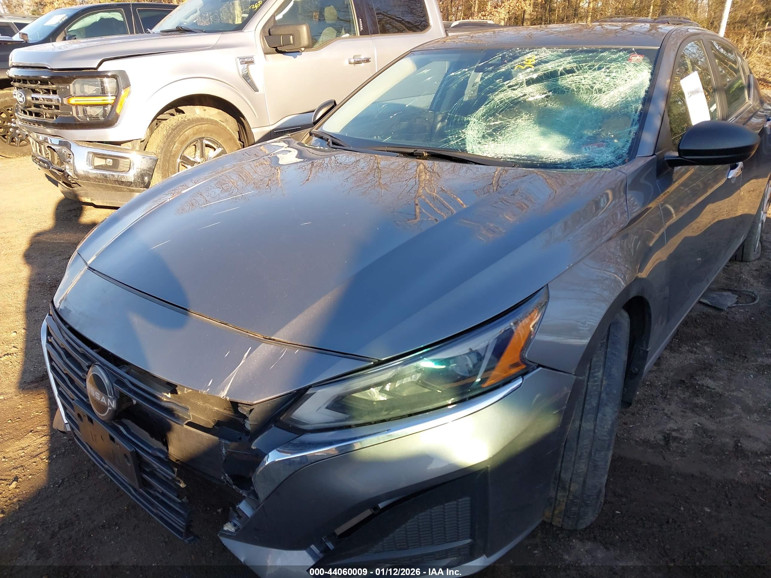 NISSAN ALTIMA image 6