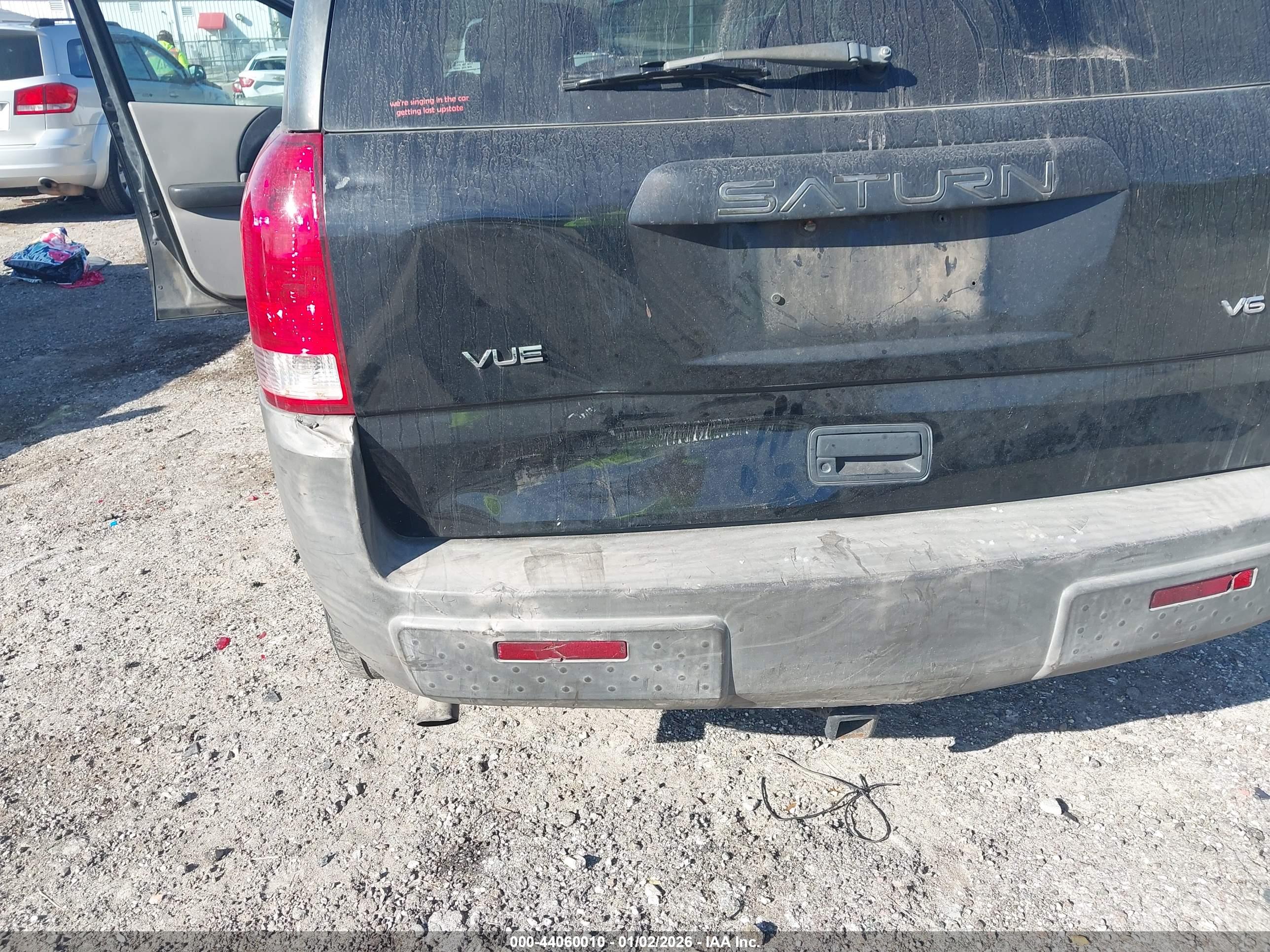 SATURN VUE image 6