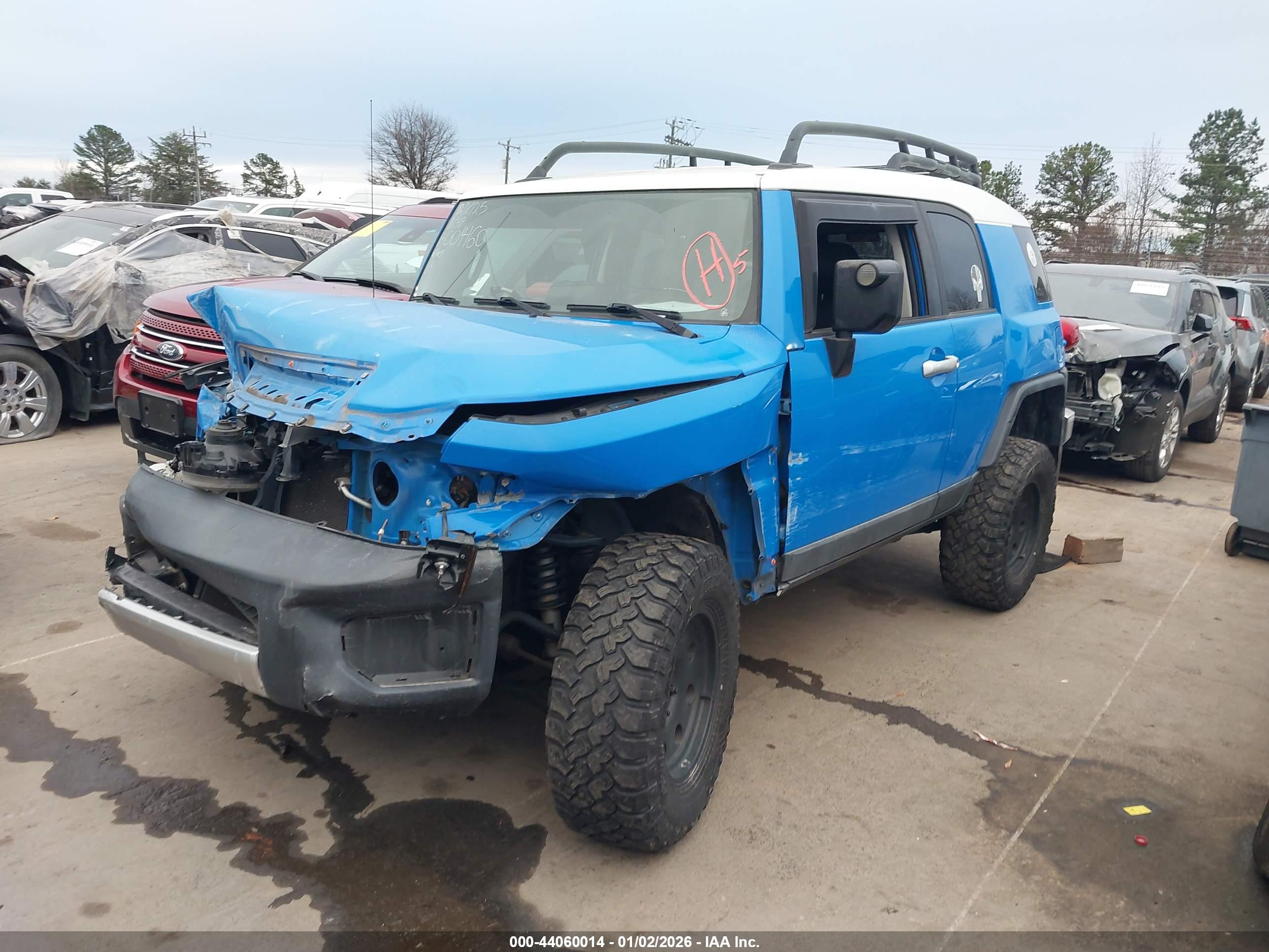 TOYOTA FJ image 2