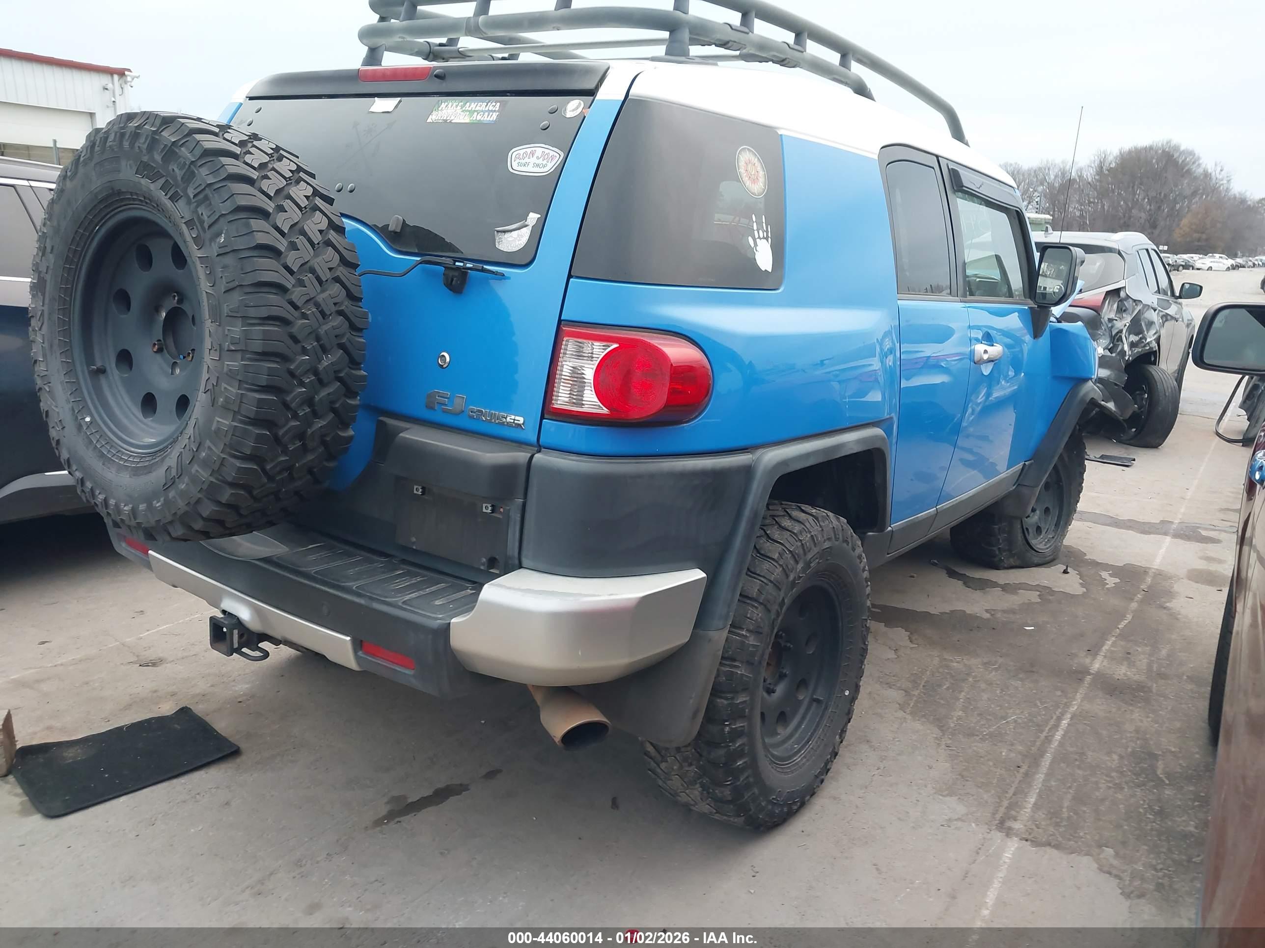 TOYOTA FJ image 4