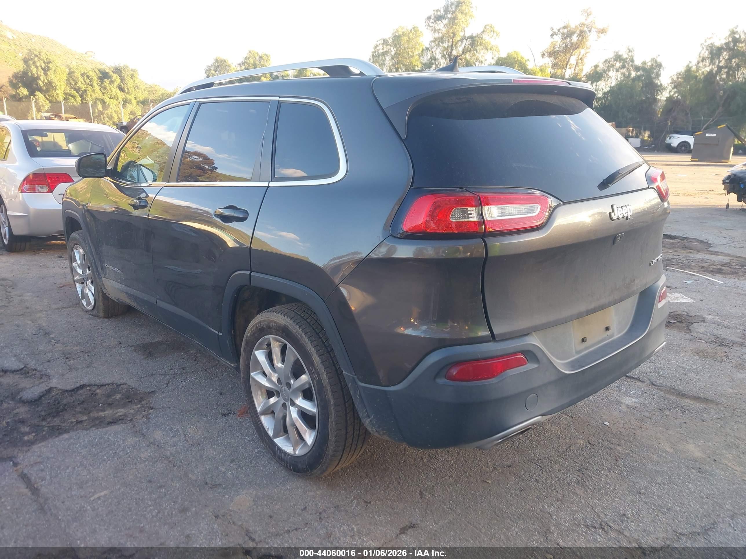 JEEP CHEROKEE image 3