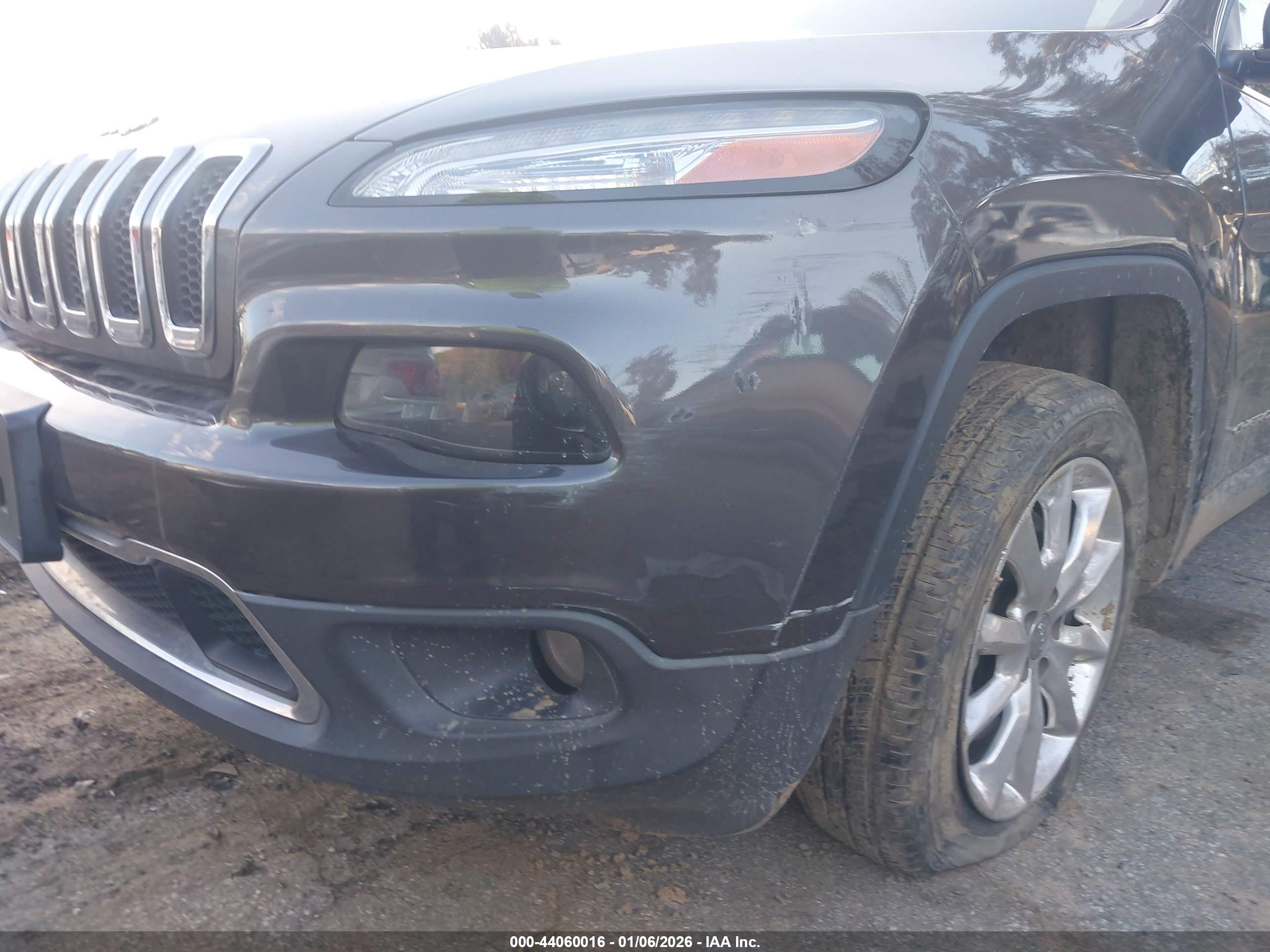 JEEP CHEROKEE image 6