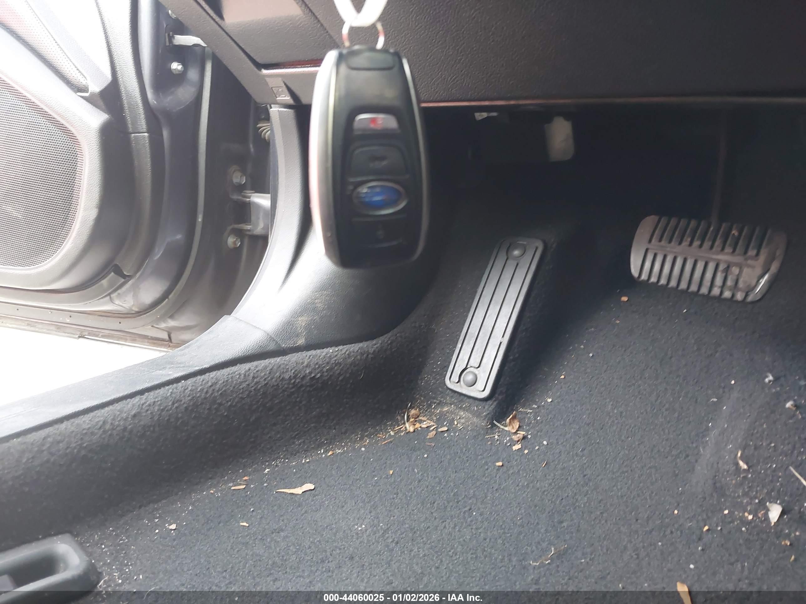 SUBARU OUTBACK image 11