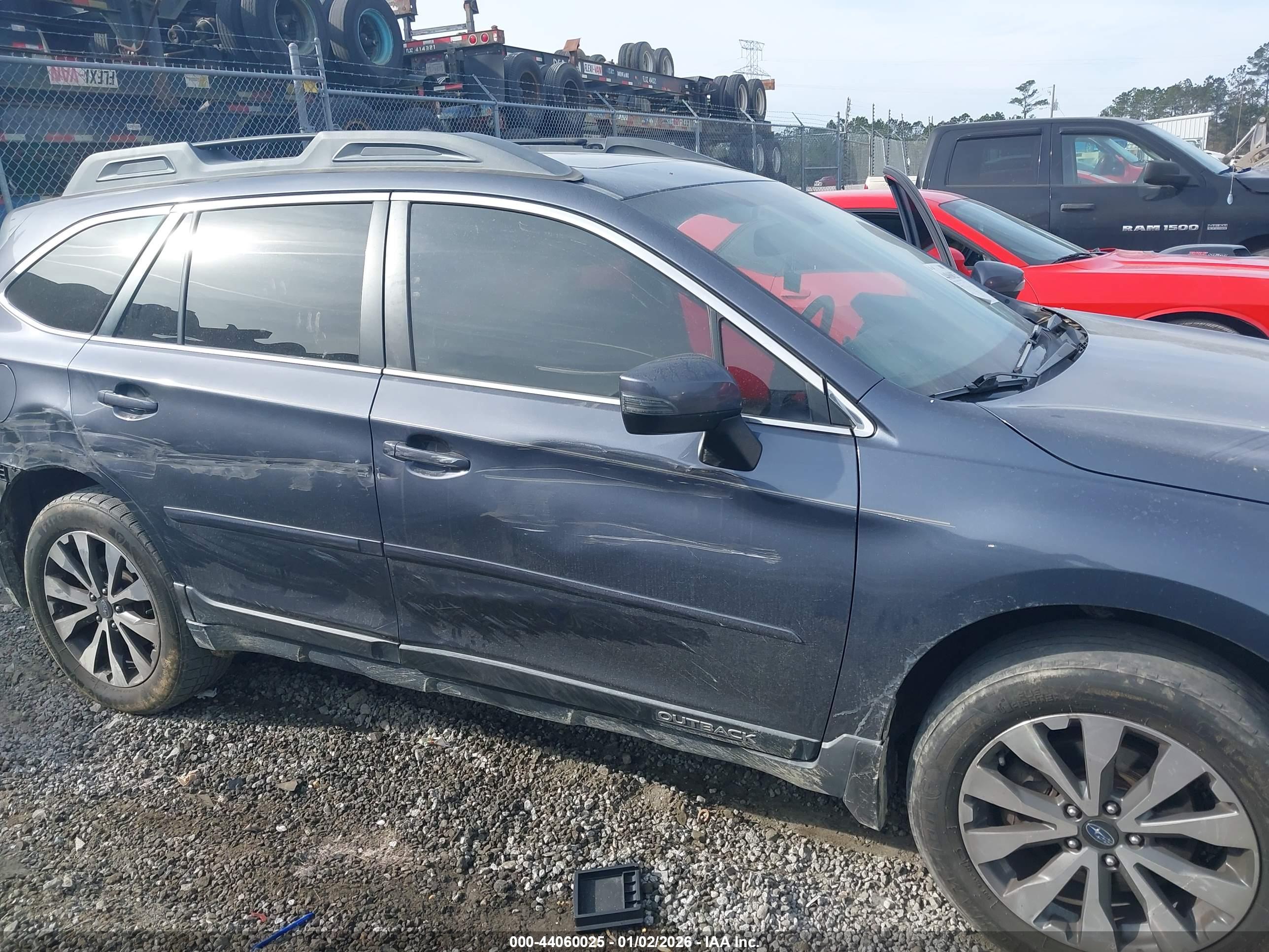 SUBARU OUTBACK image 6