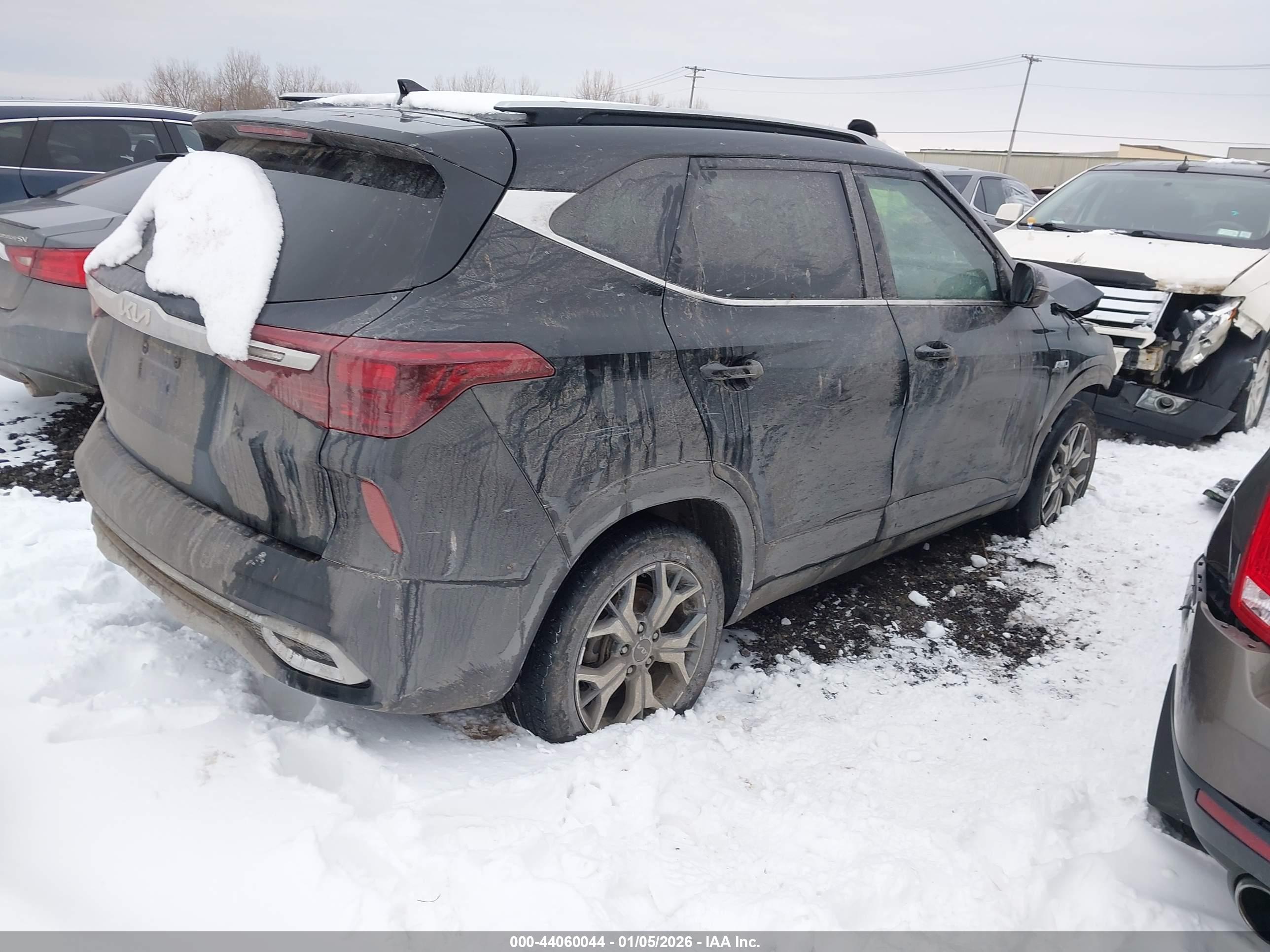 KIA SELTOS image 4