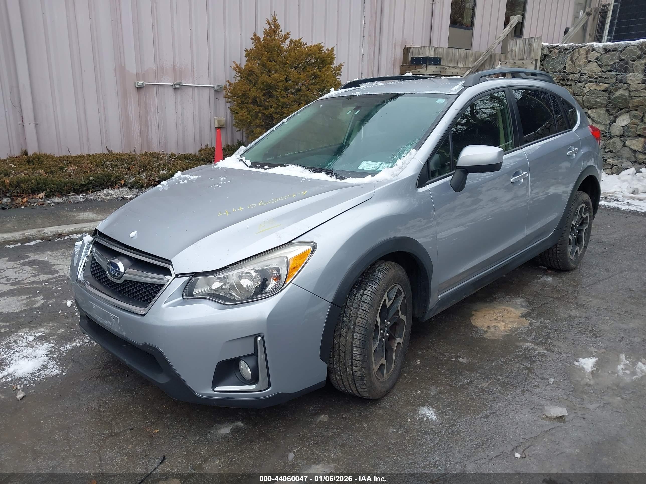 SUBARU CROSSTREK image 2