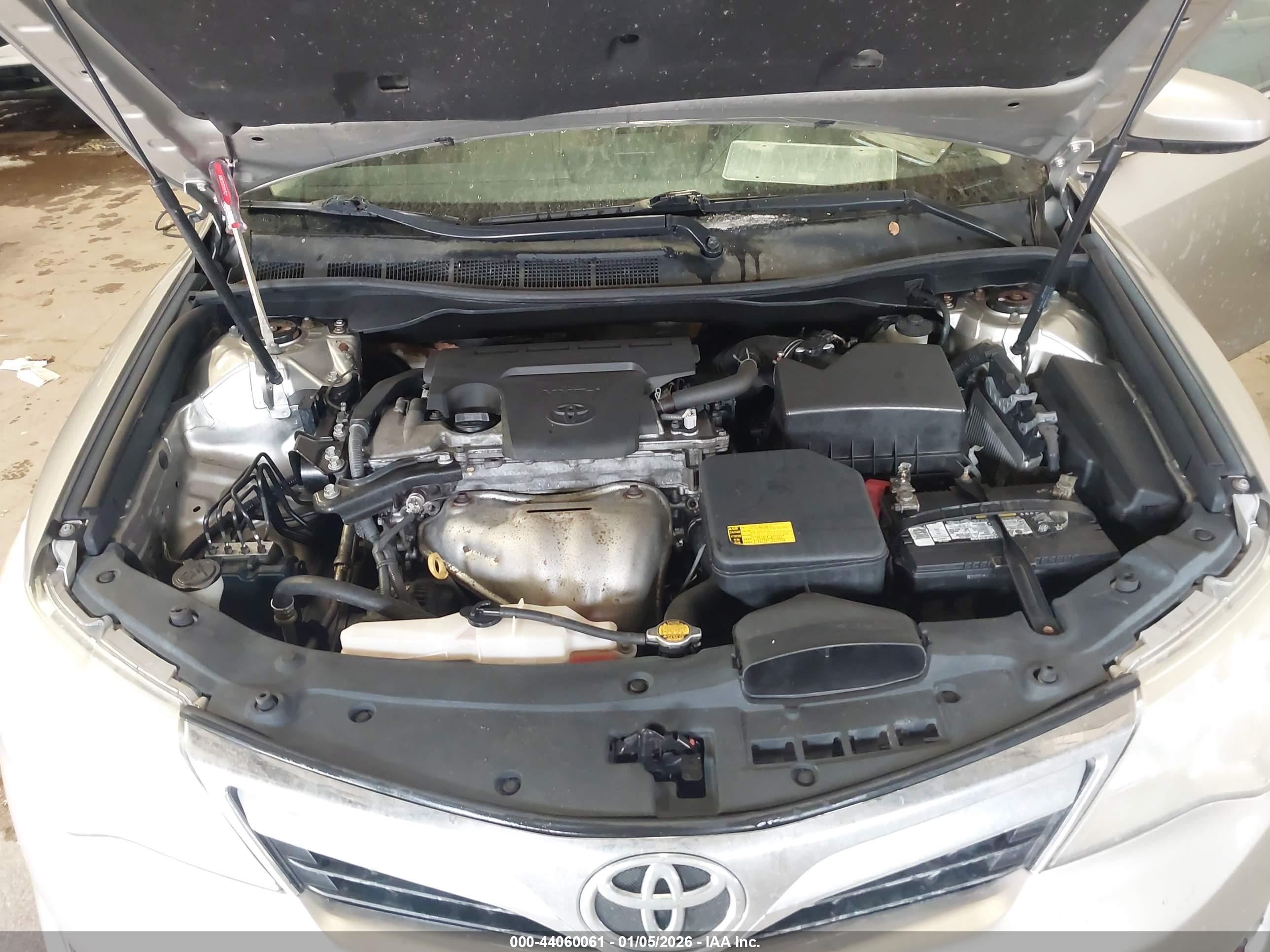 TOYOTA CAMRY image 10