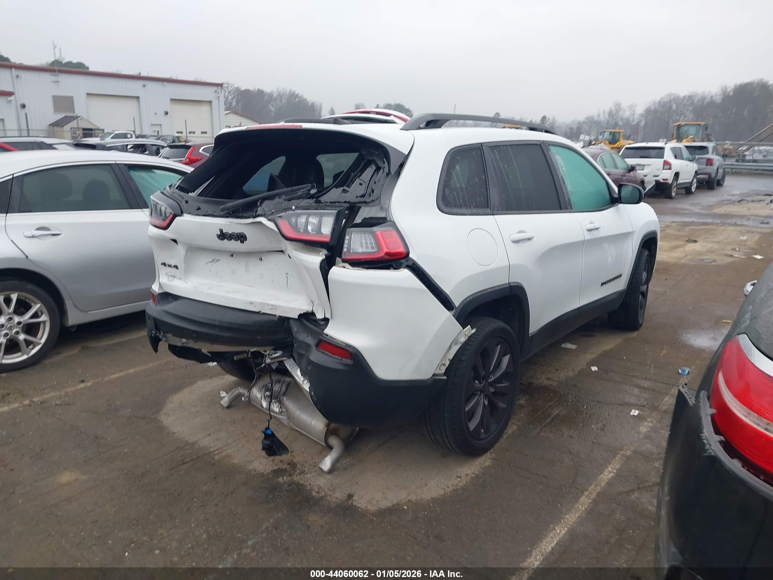 JEEP CHEROKEE image 4