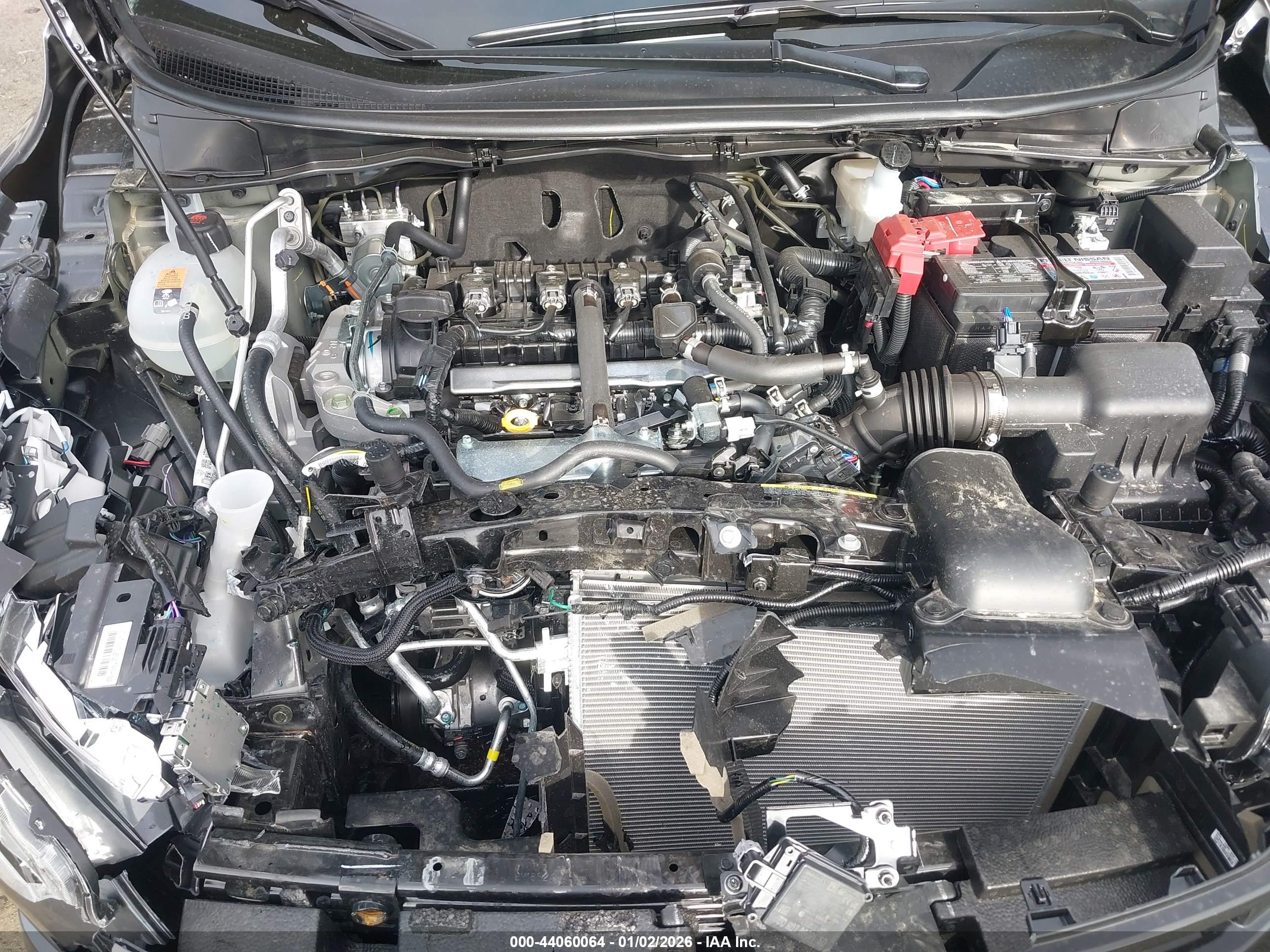 NISSAN VERSA image 10
