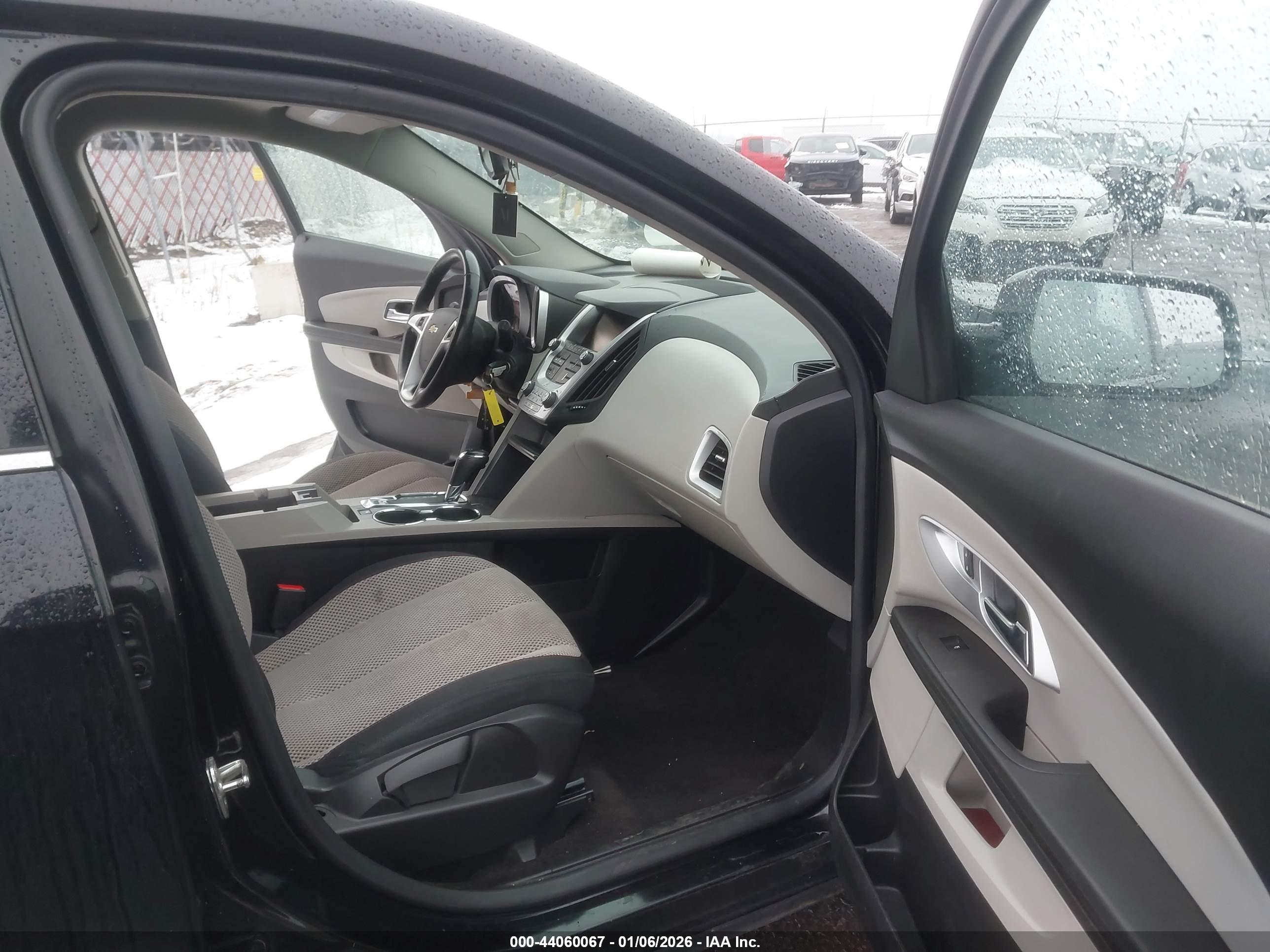 CHEVROLET EQUINOX image 5