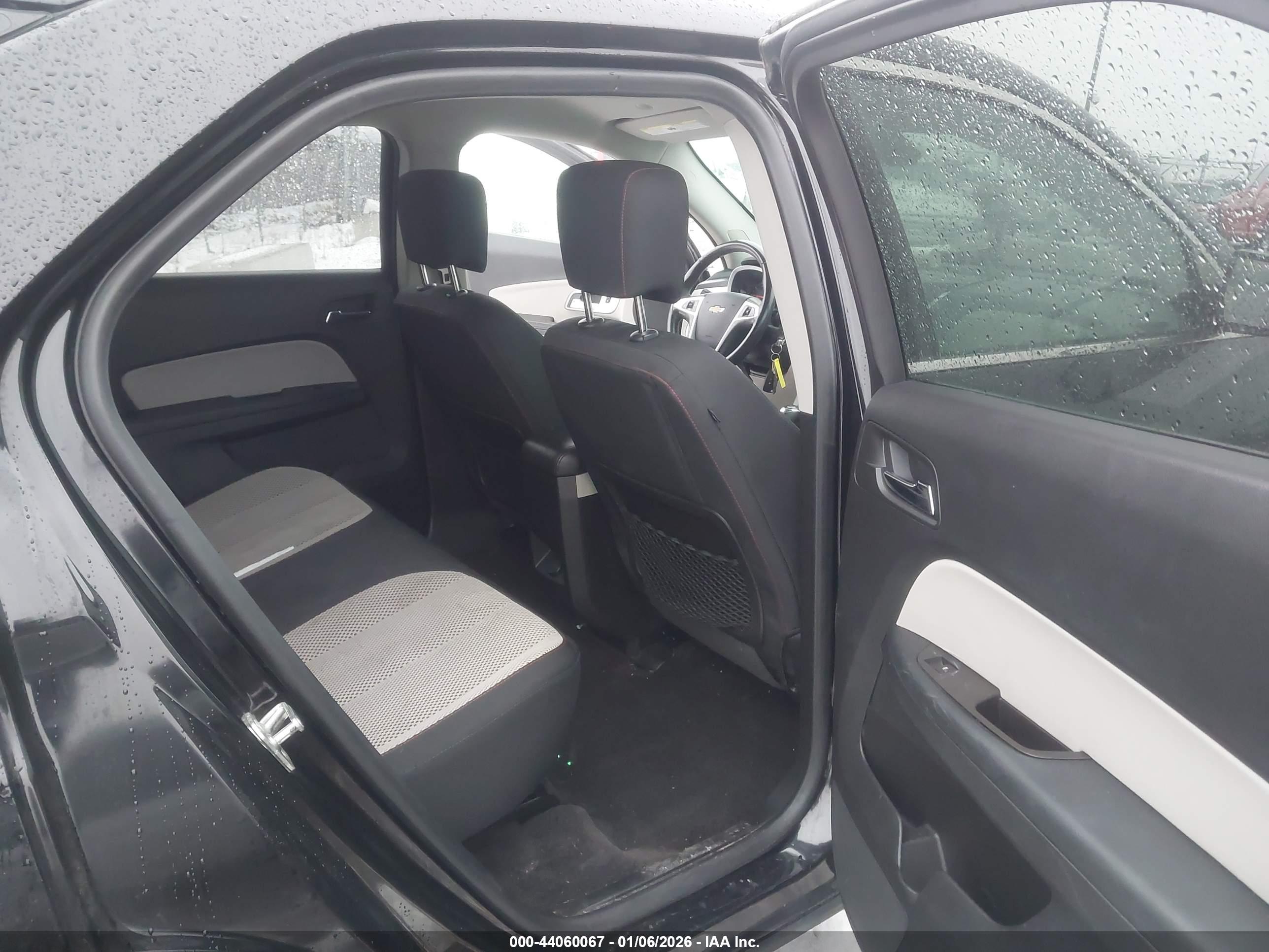 CHEVROLET EQUINOX image 8