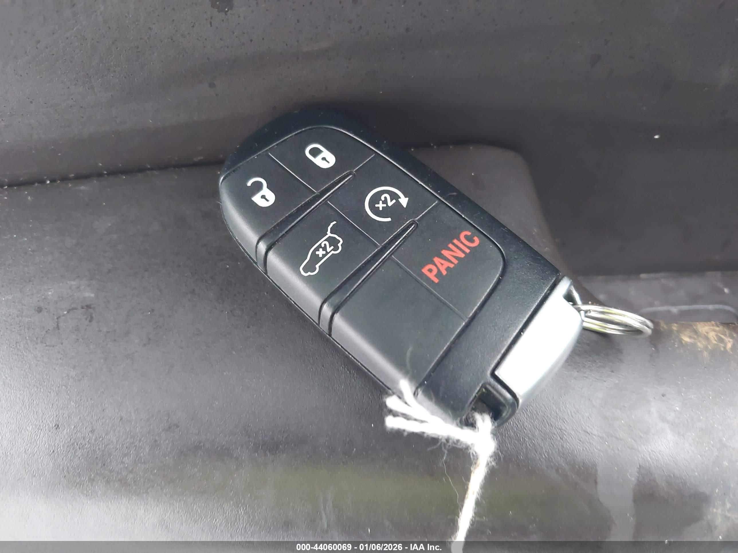 JEEP GRAND image 11