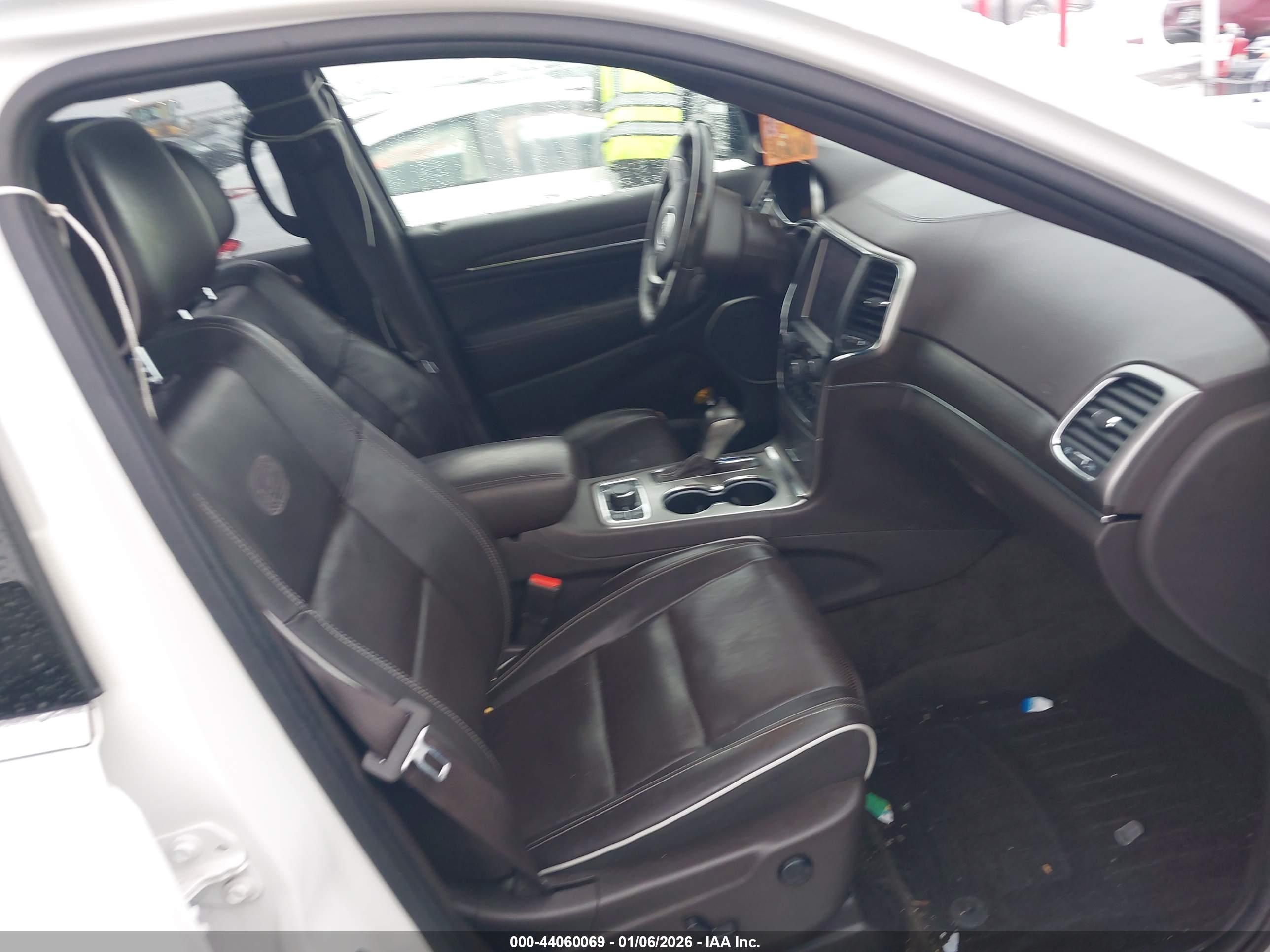 JEEP GRAND image 5