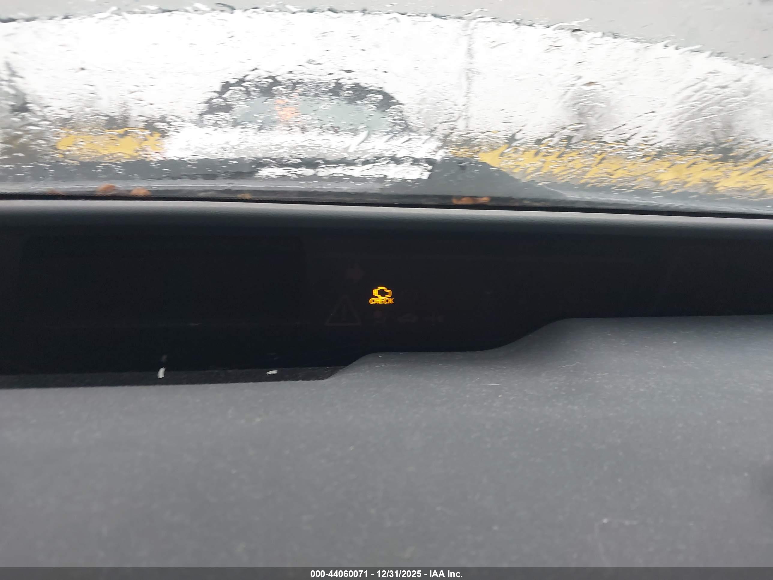 TOYOTA PRIUS image 7