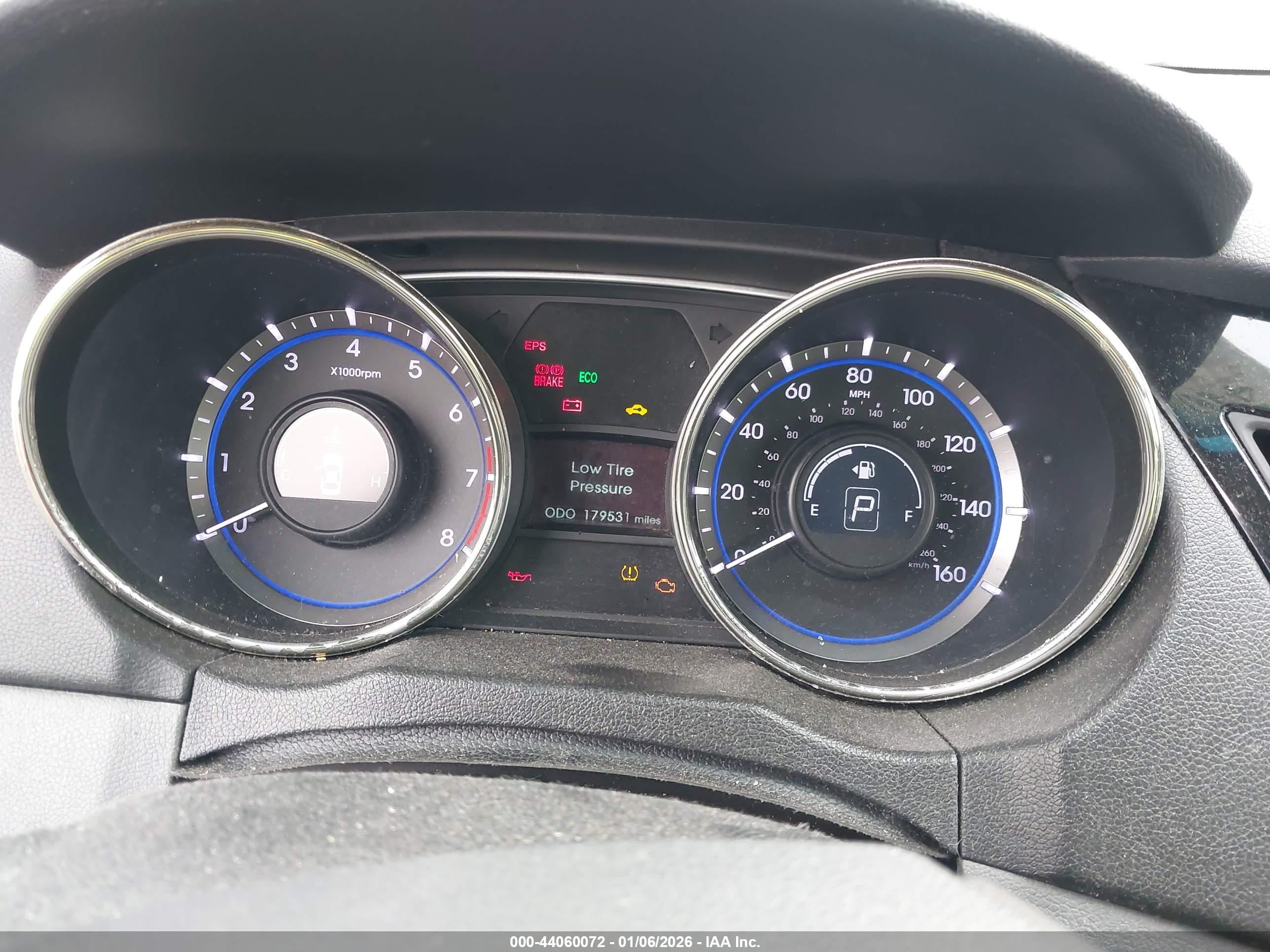 HYUNDAI SONATA image 7