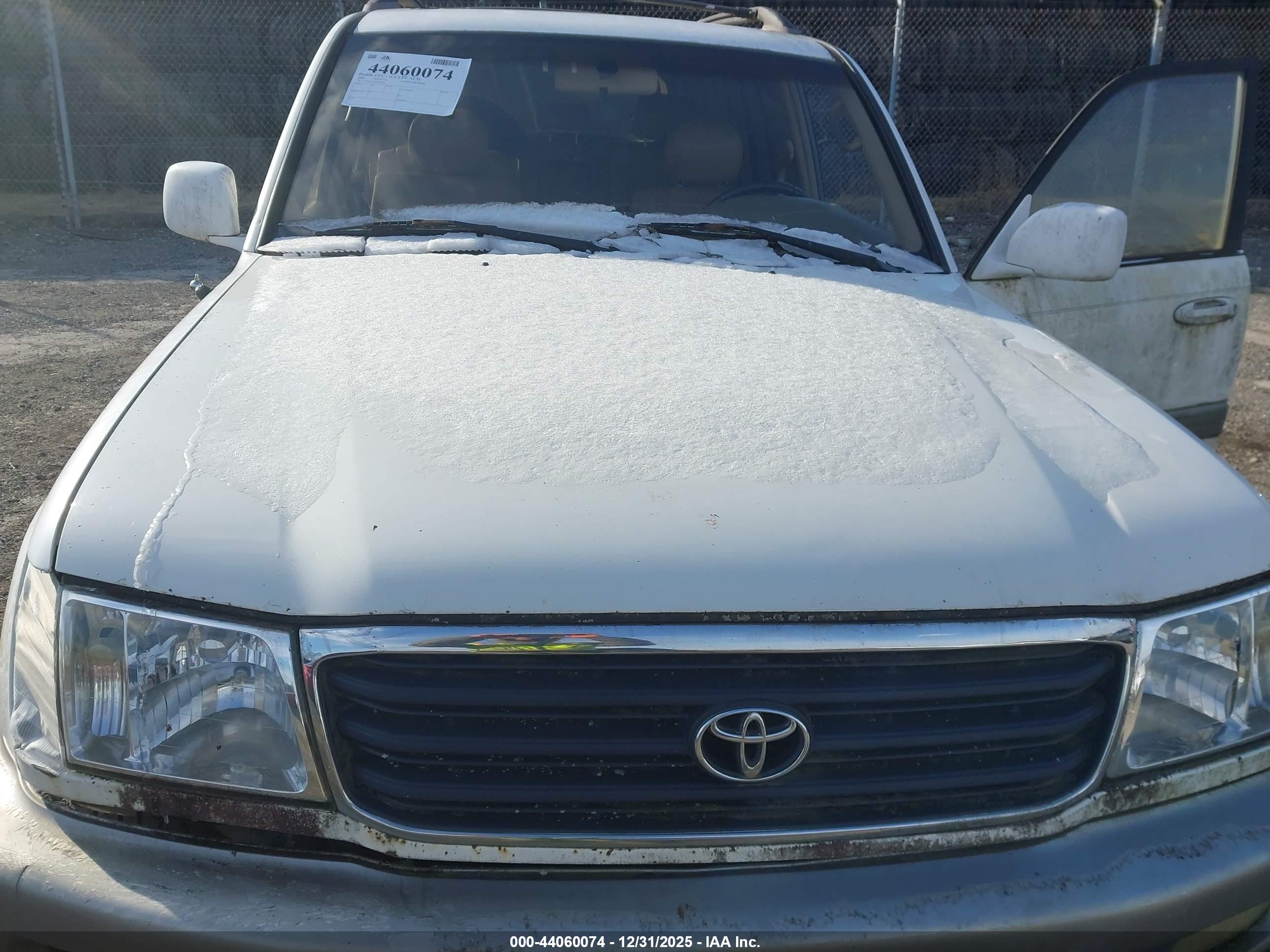 TOYOTA LAND image 10