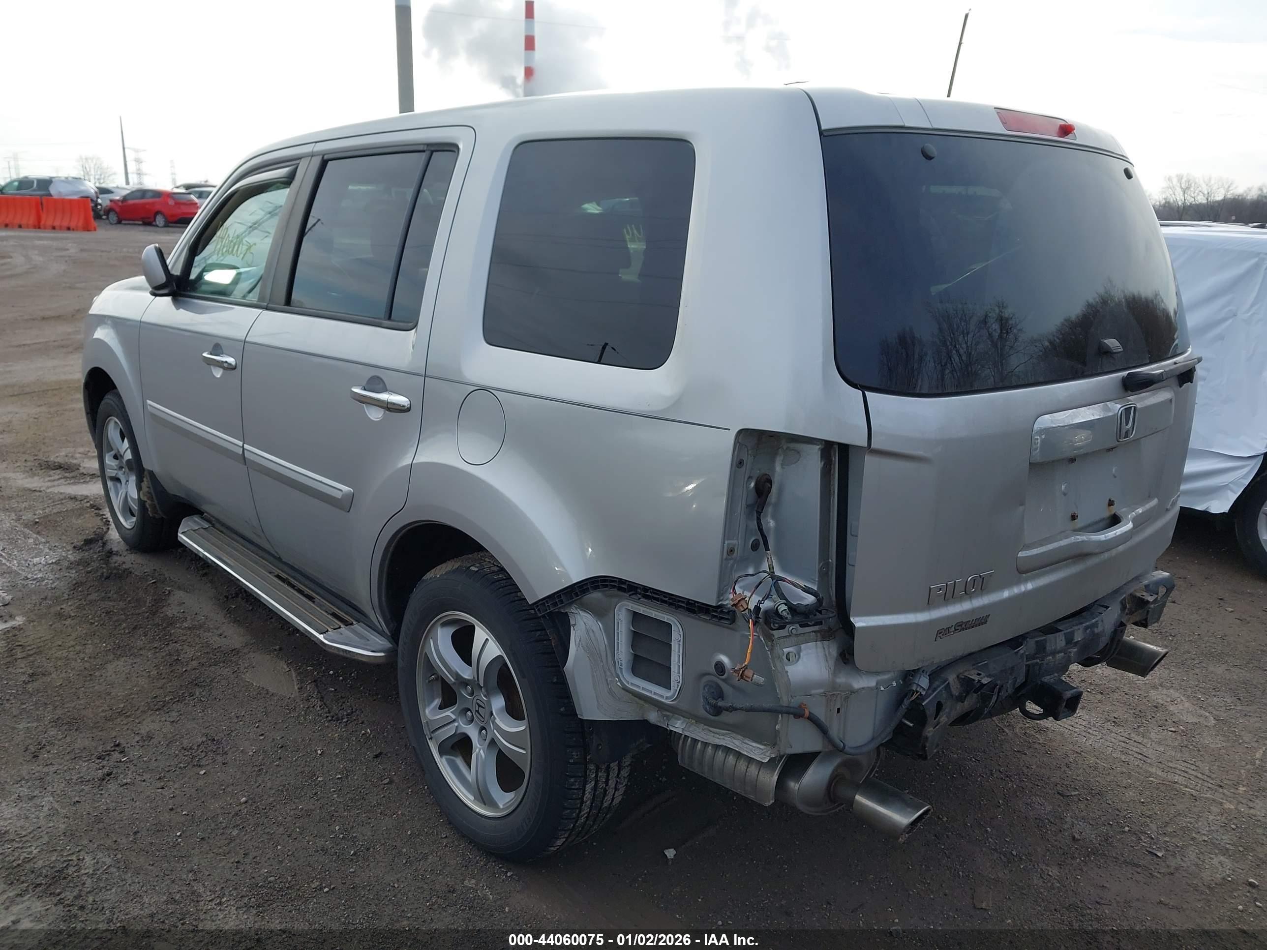 HONDA PILOT image 3