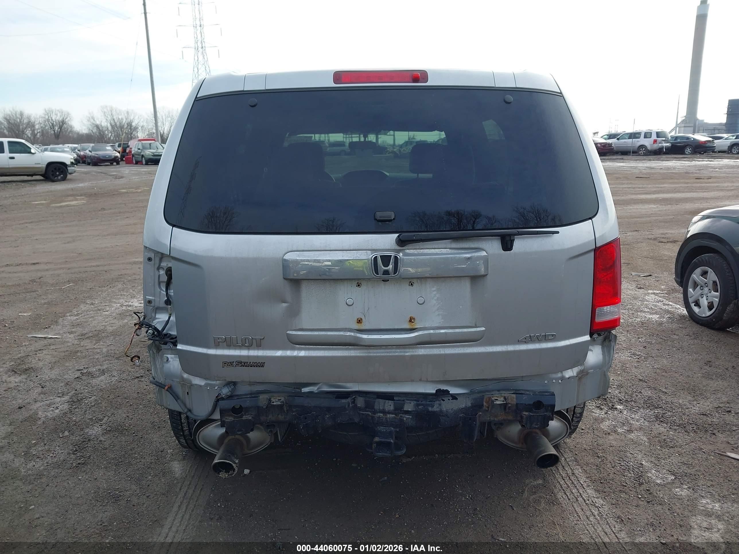 HONDA PILOT image 6