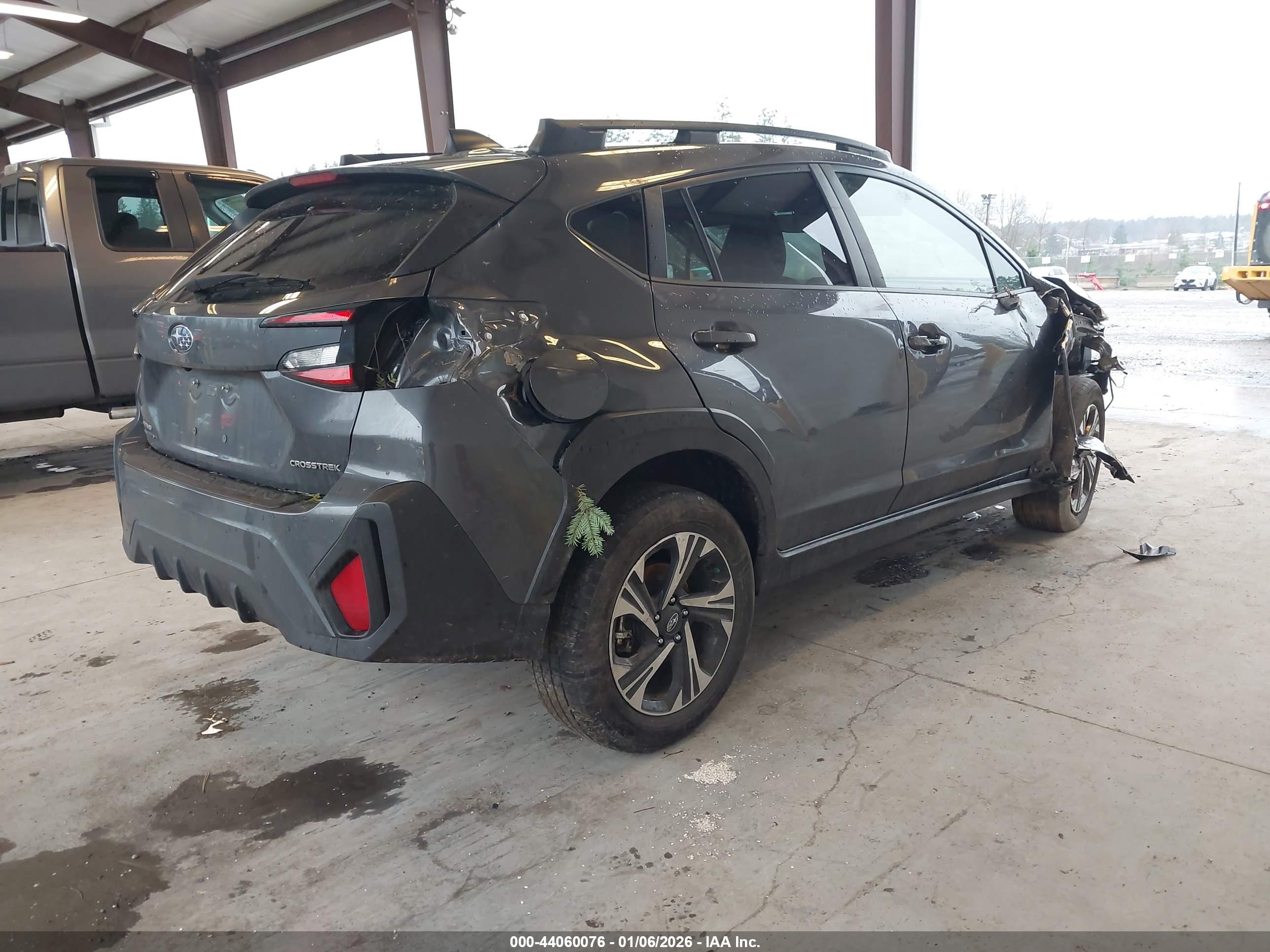 SUBARU CROSSTREK image 4