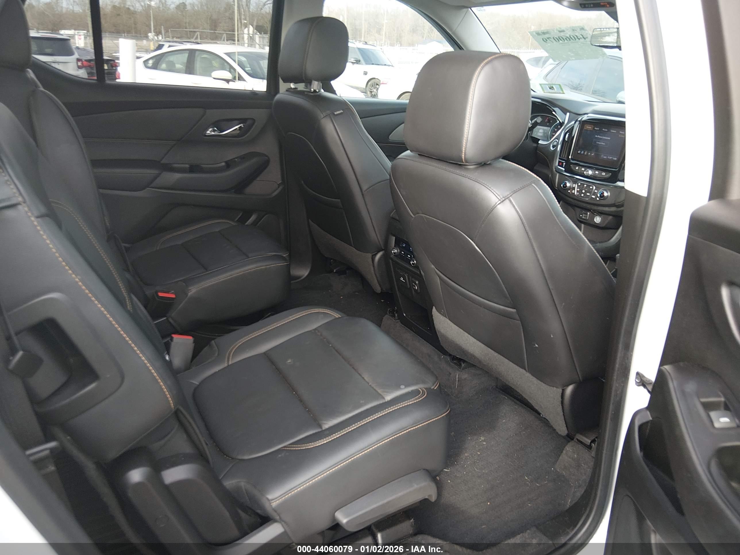 CHEVROLET TRAVERSE image 8