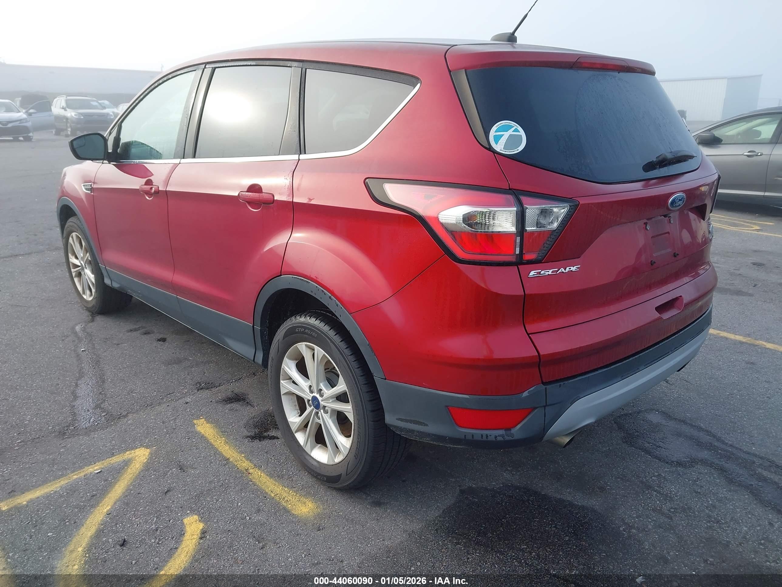FORD ESCAPE image 3