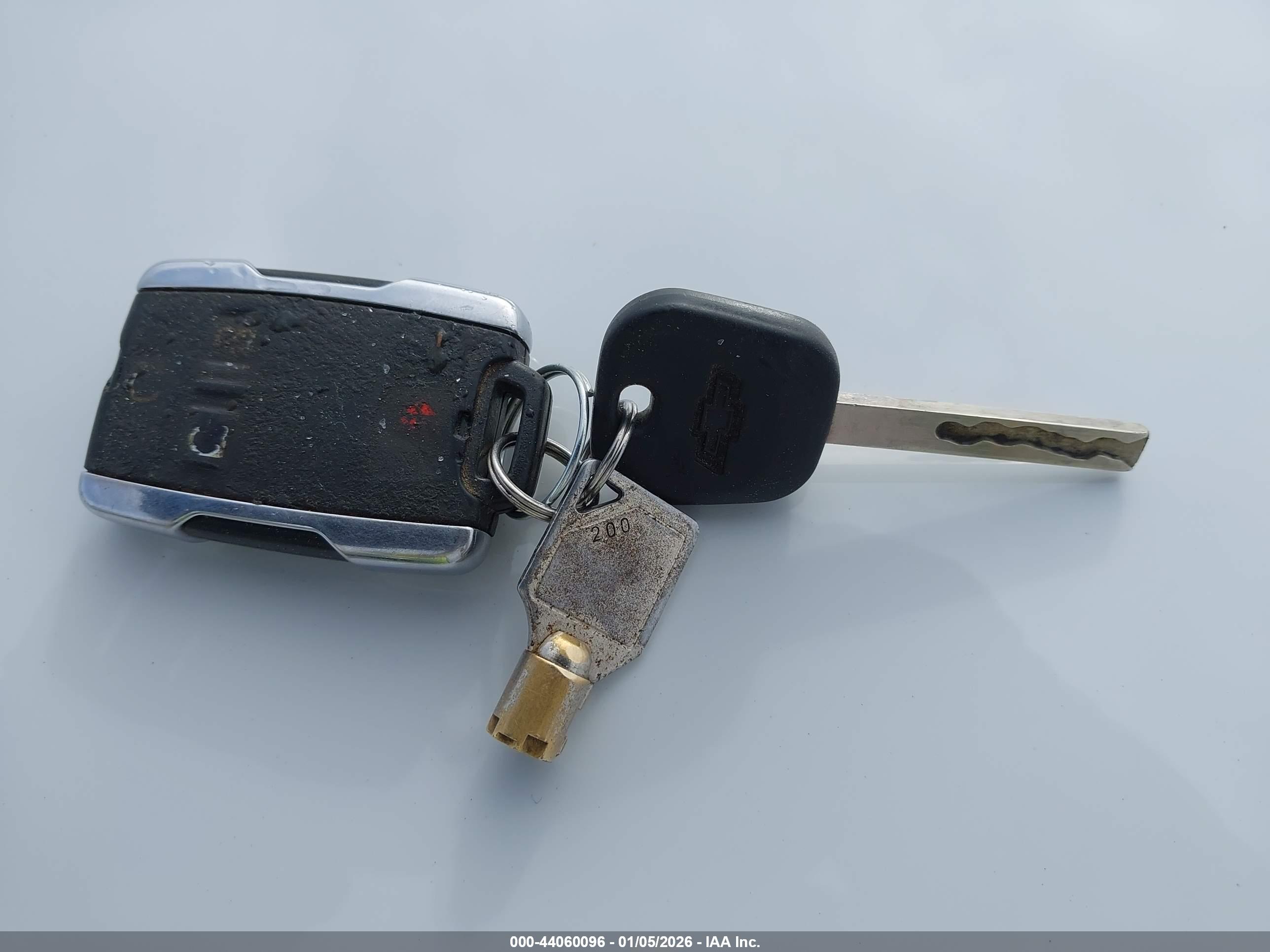 CHEVROLET SILVERADO image 11