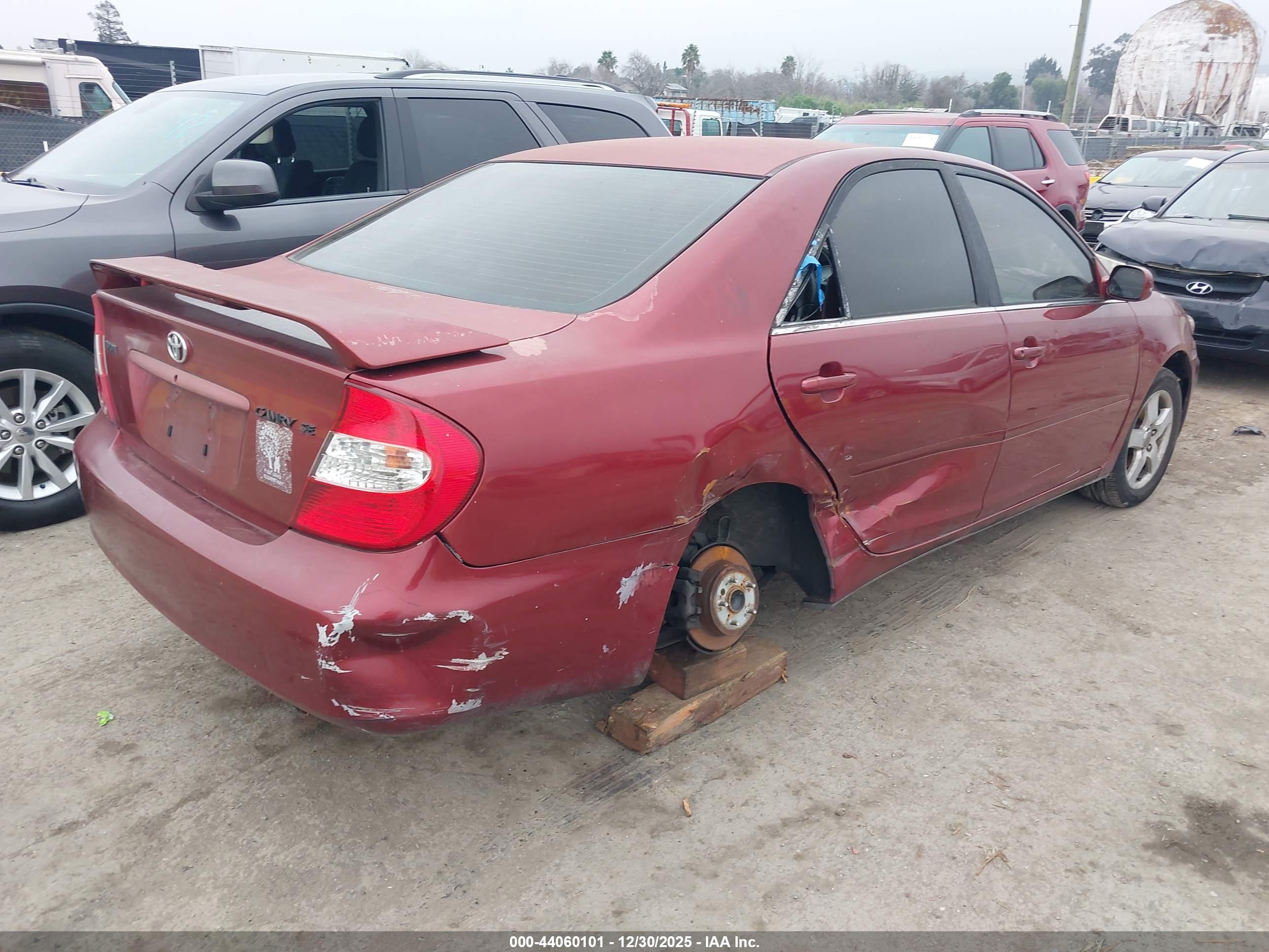 TOYOTA CAMRY image 4