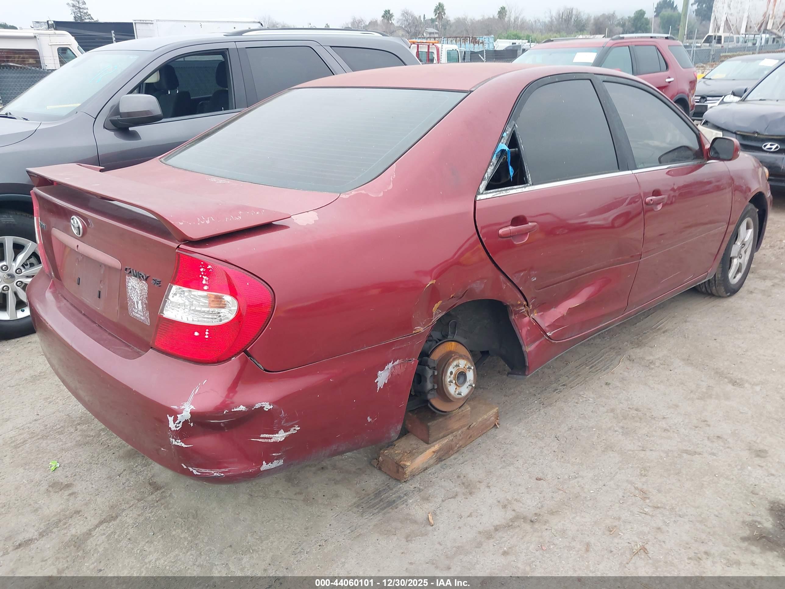 TOYOTA CAMRY image 6