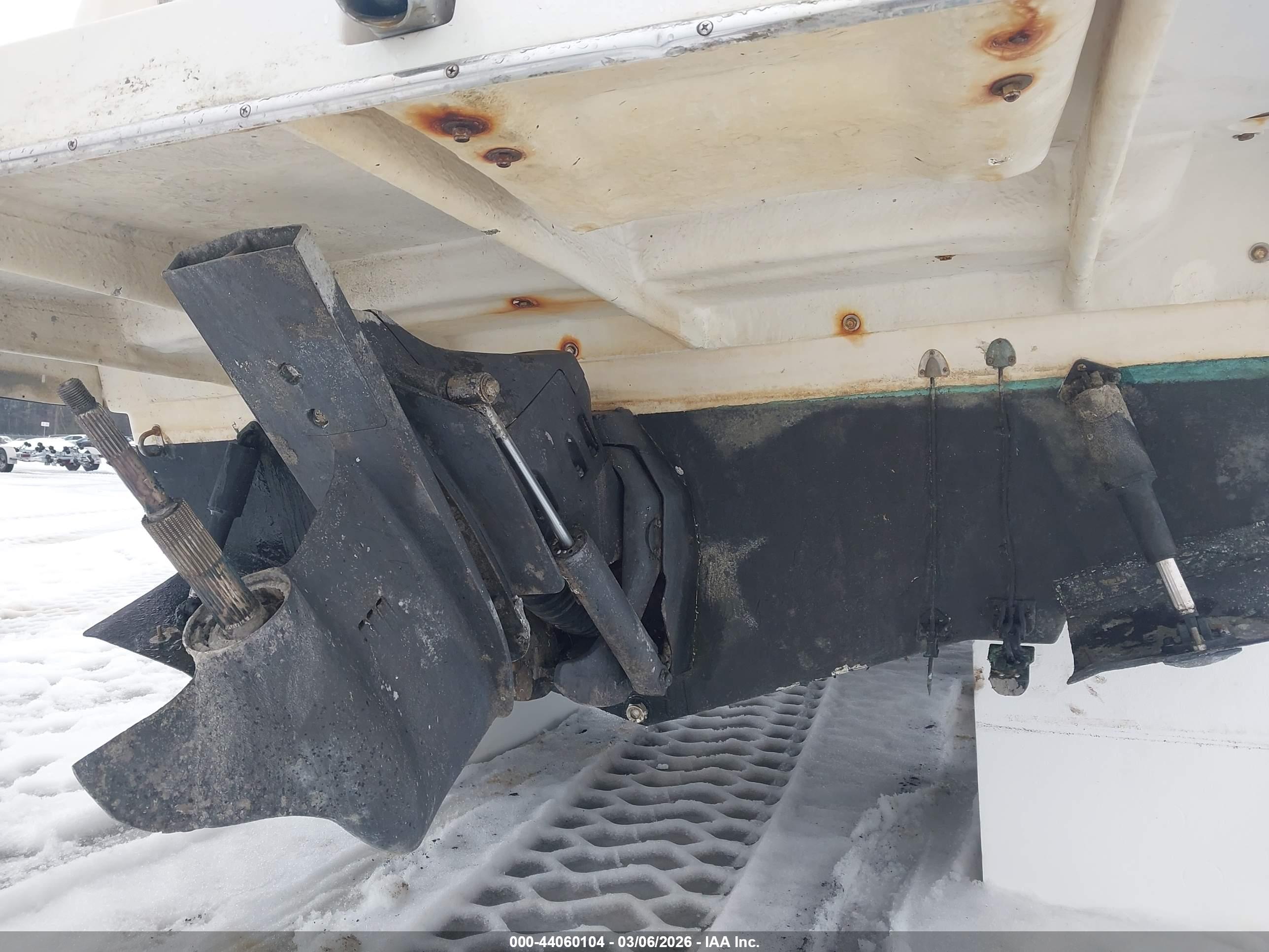 RINKER 25' image 6