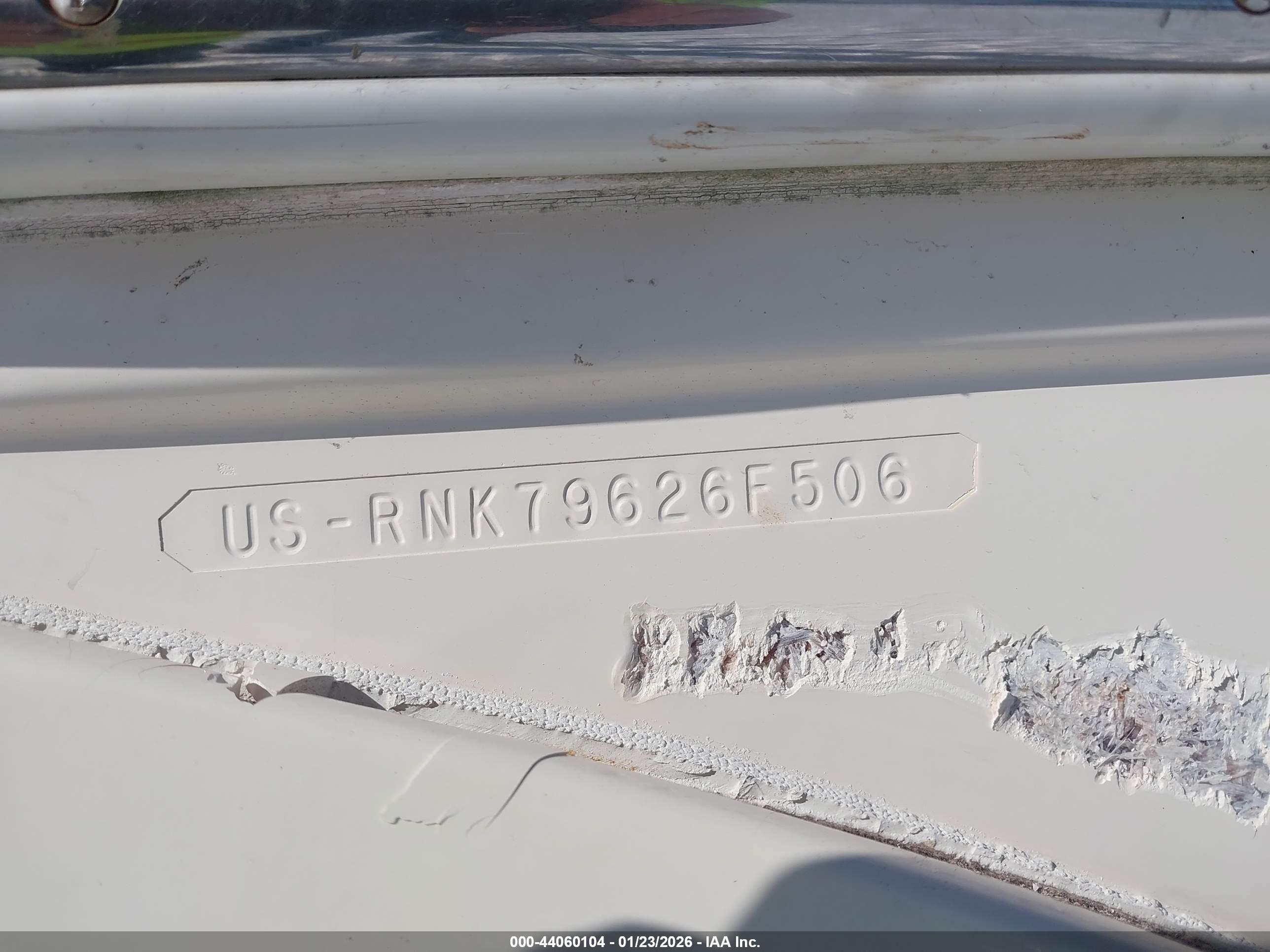 RINKER 25' image 9