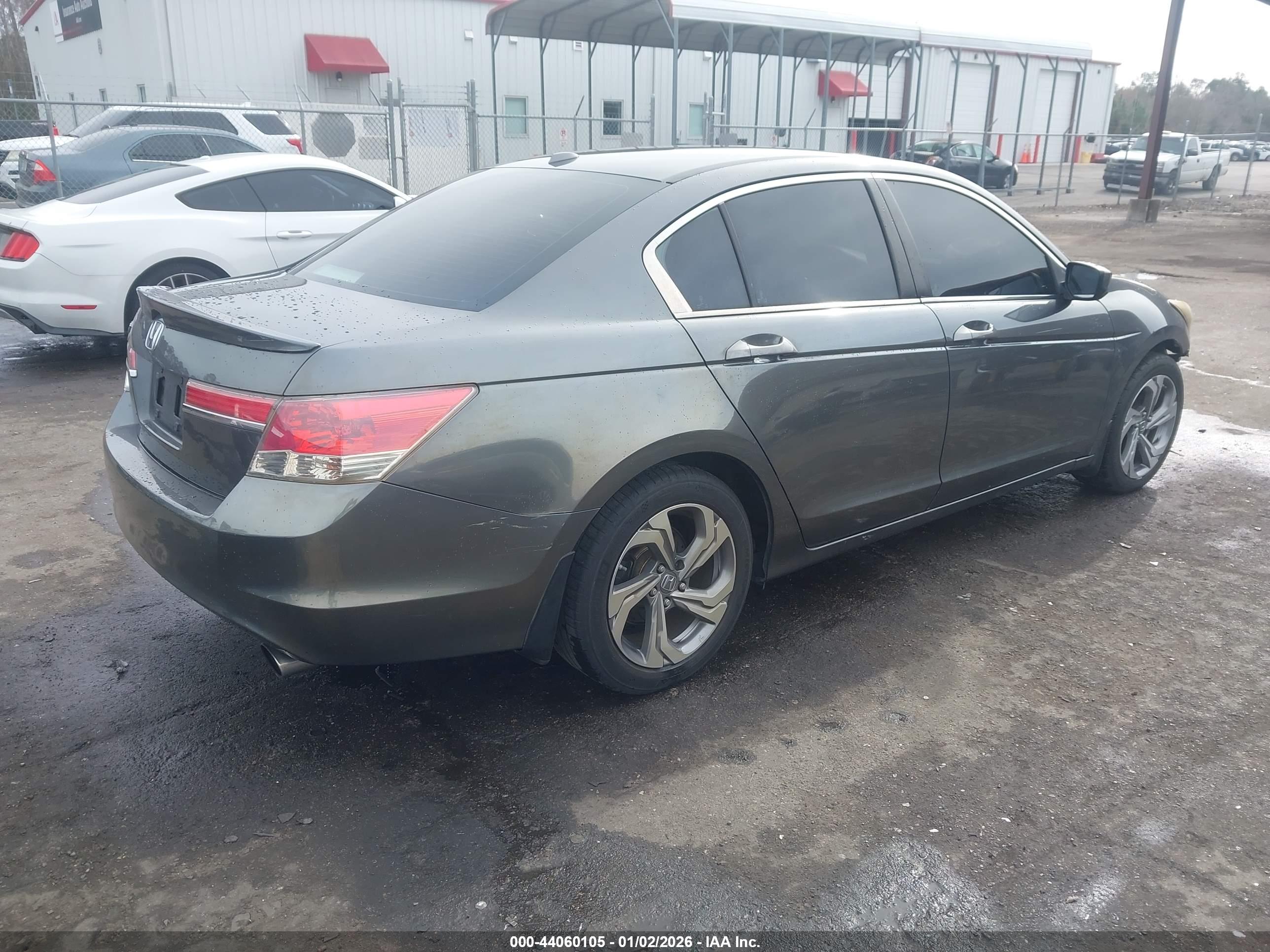 HONDA ACCORD image 4