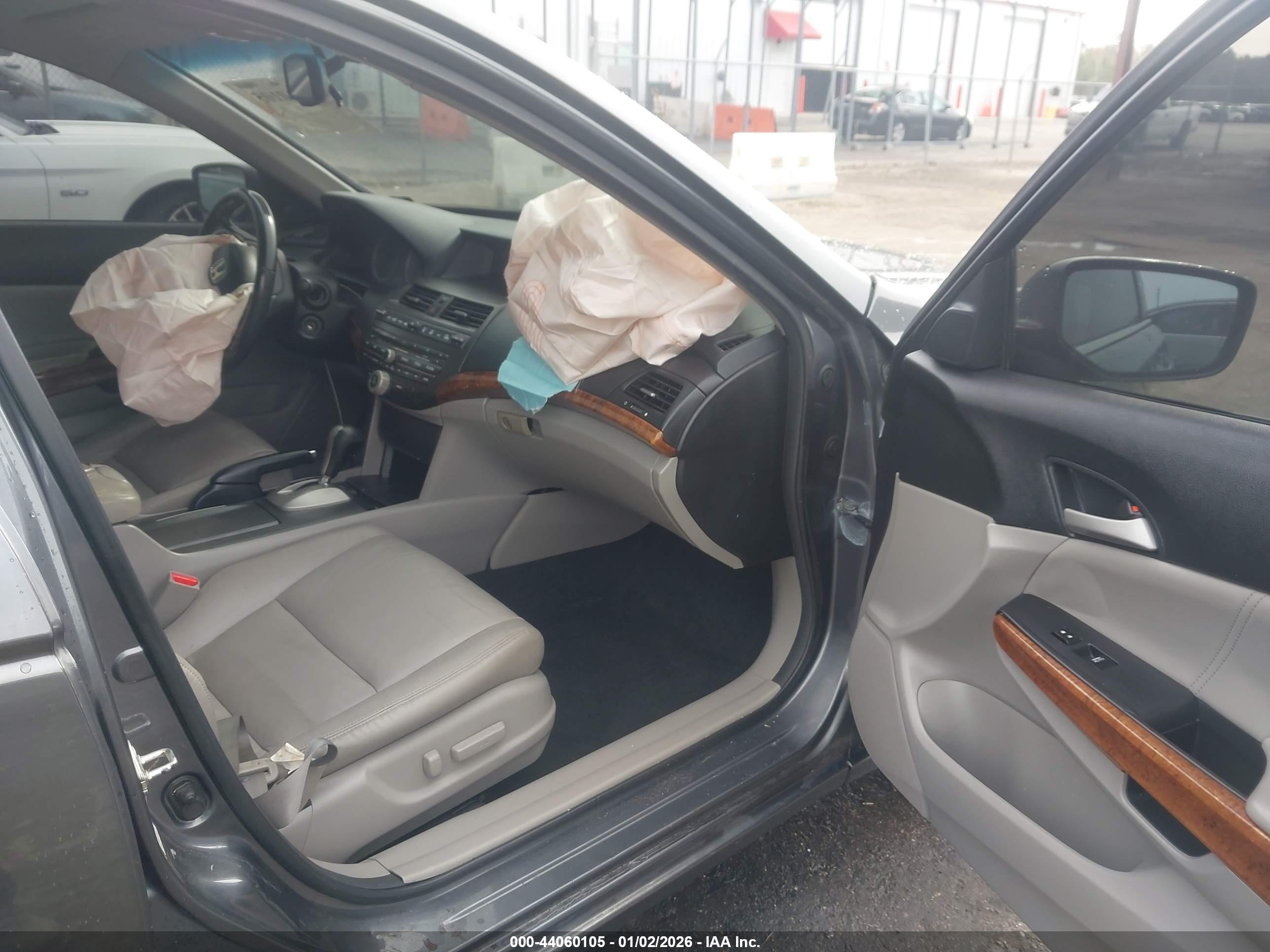 HONDA ACCORD image 5