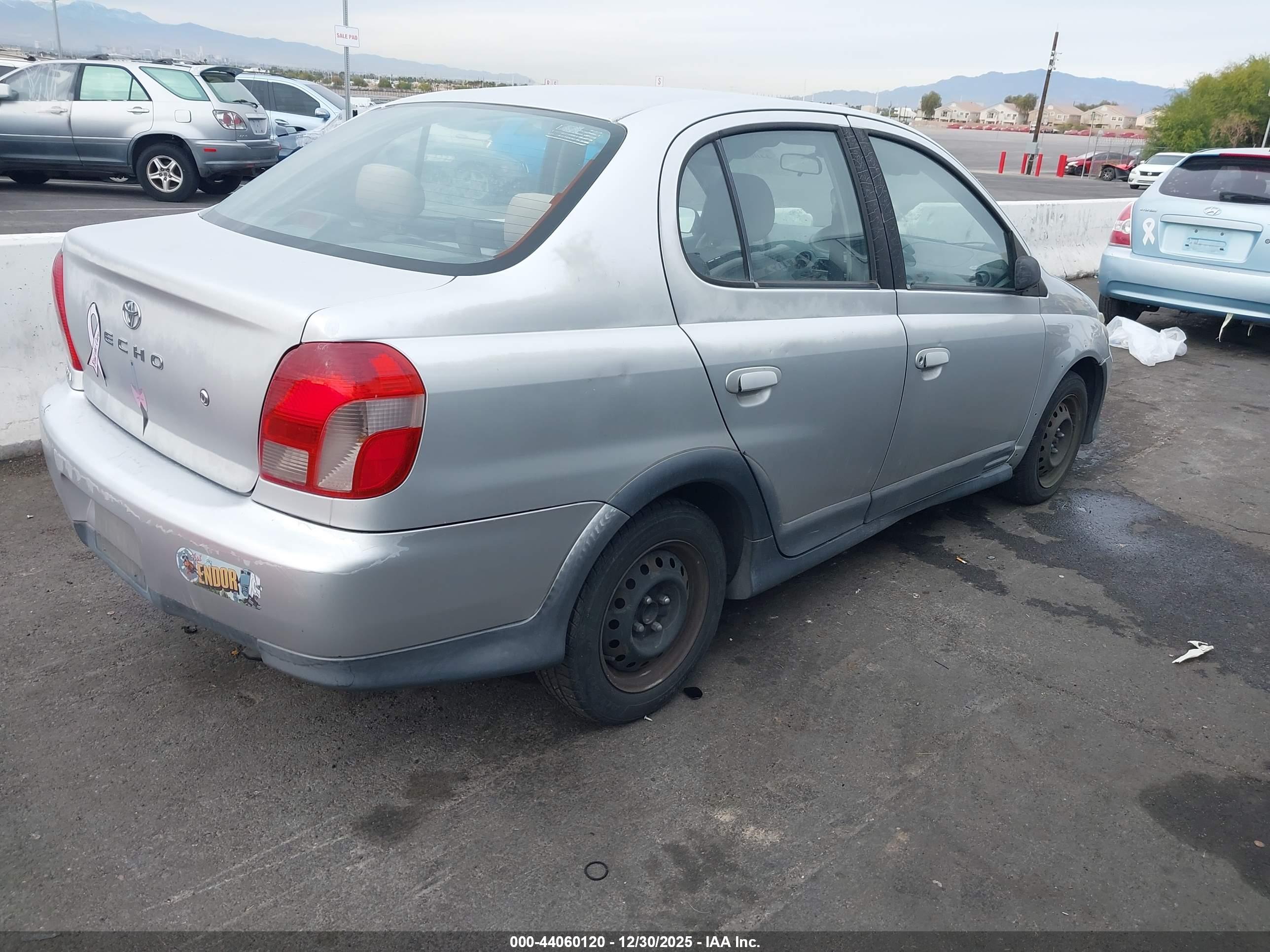 TOYOTA ECHO image 4