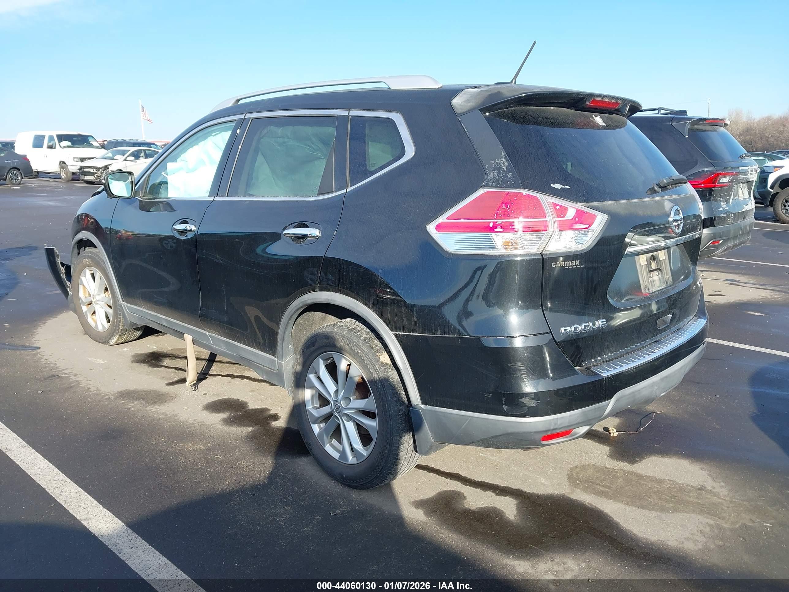 NISSAN ROGUE image 3