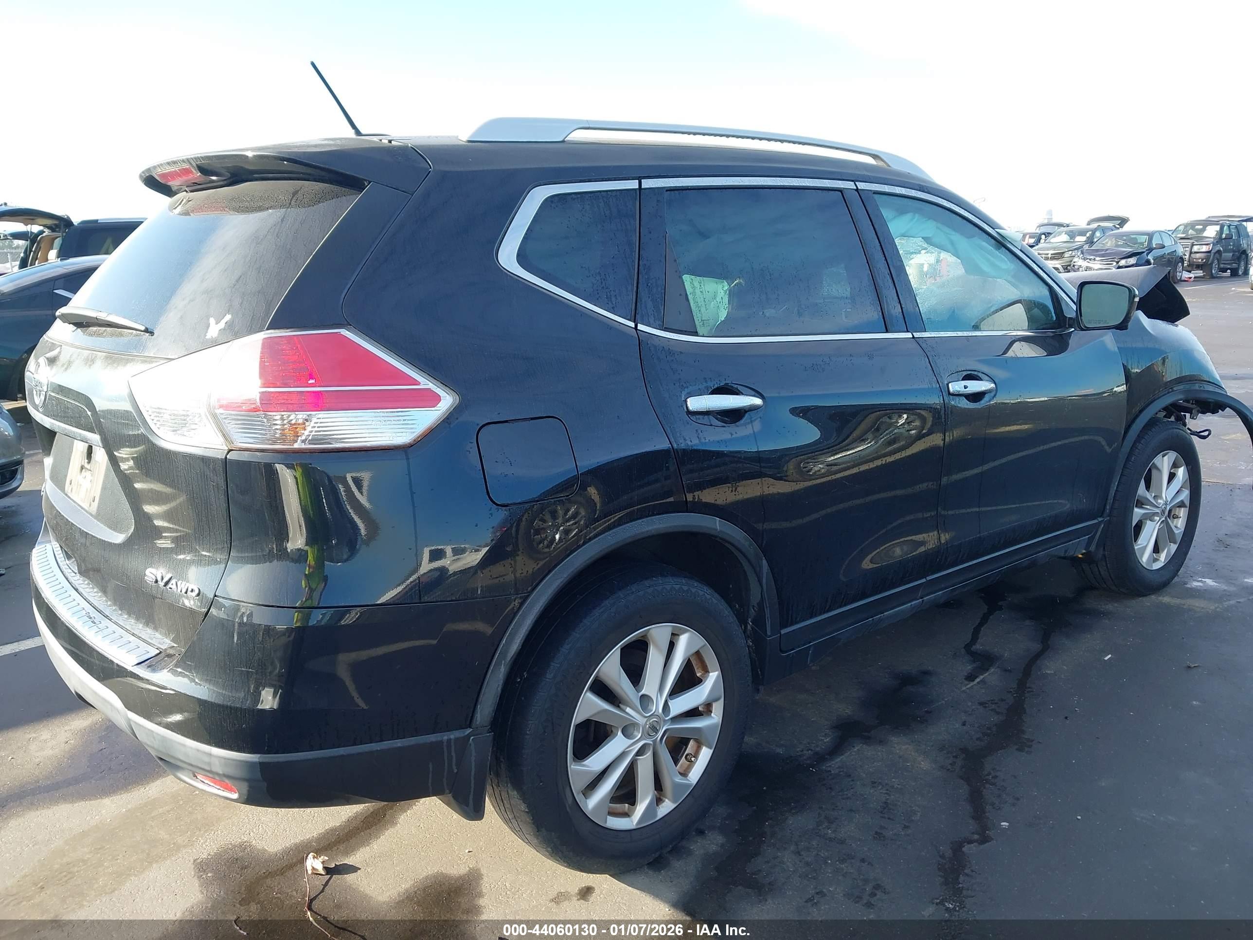 NISSAN ROGUE image 4
