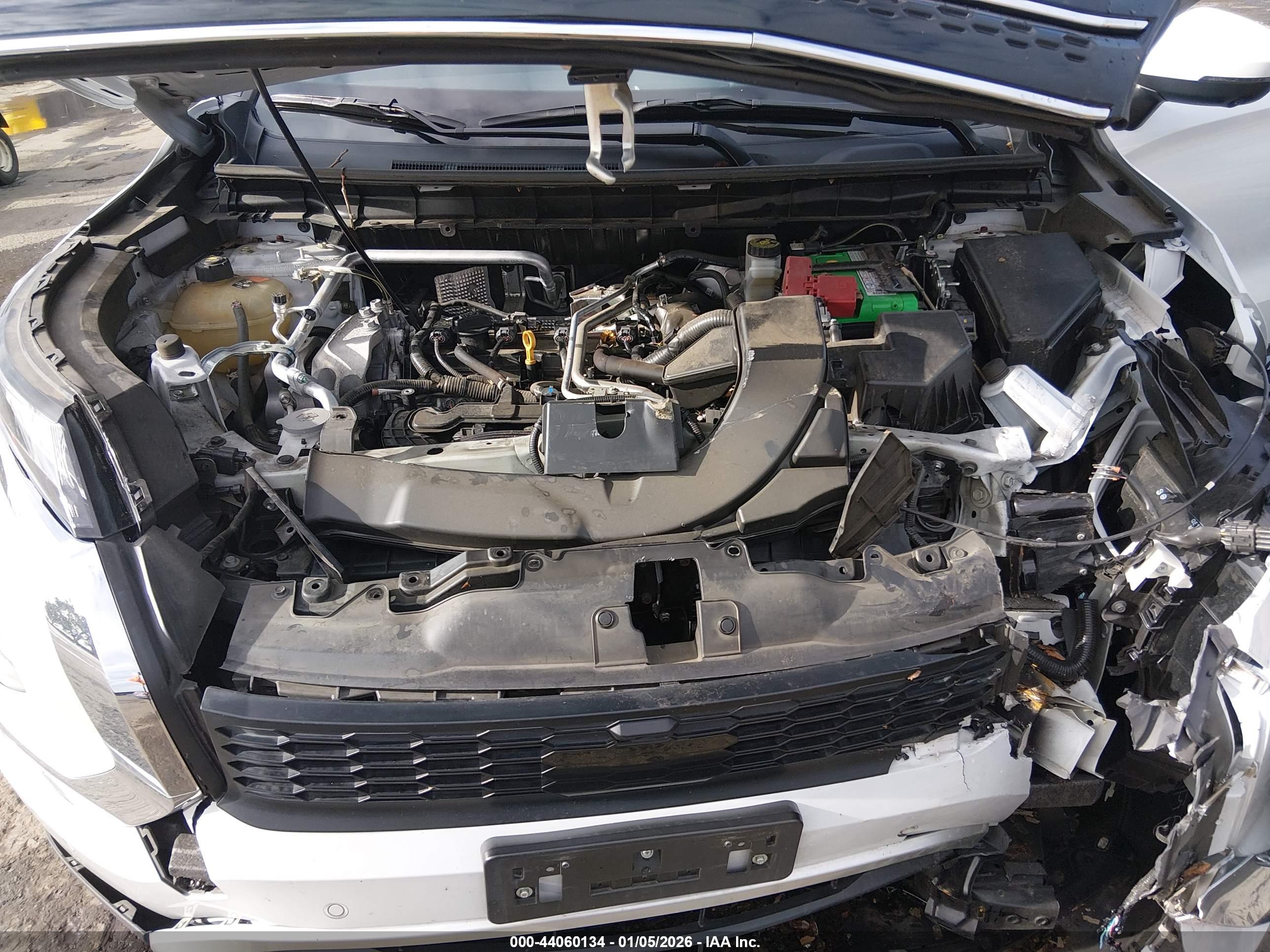 MITSUBISHI OUTLANDER image 10