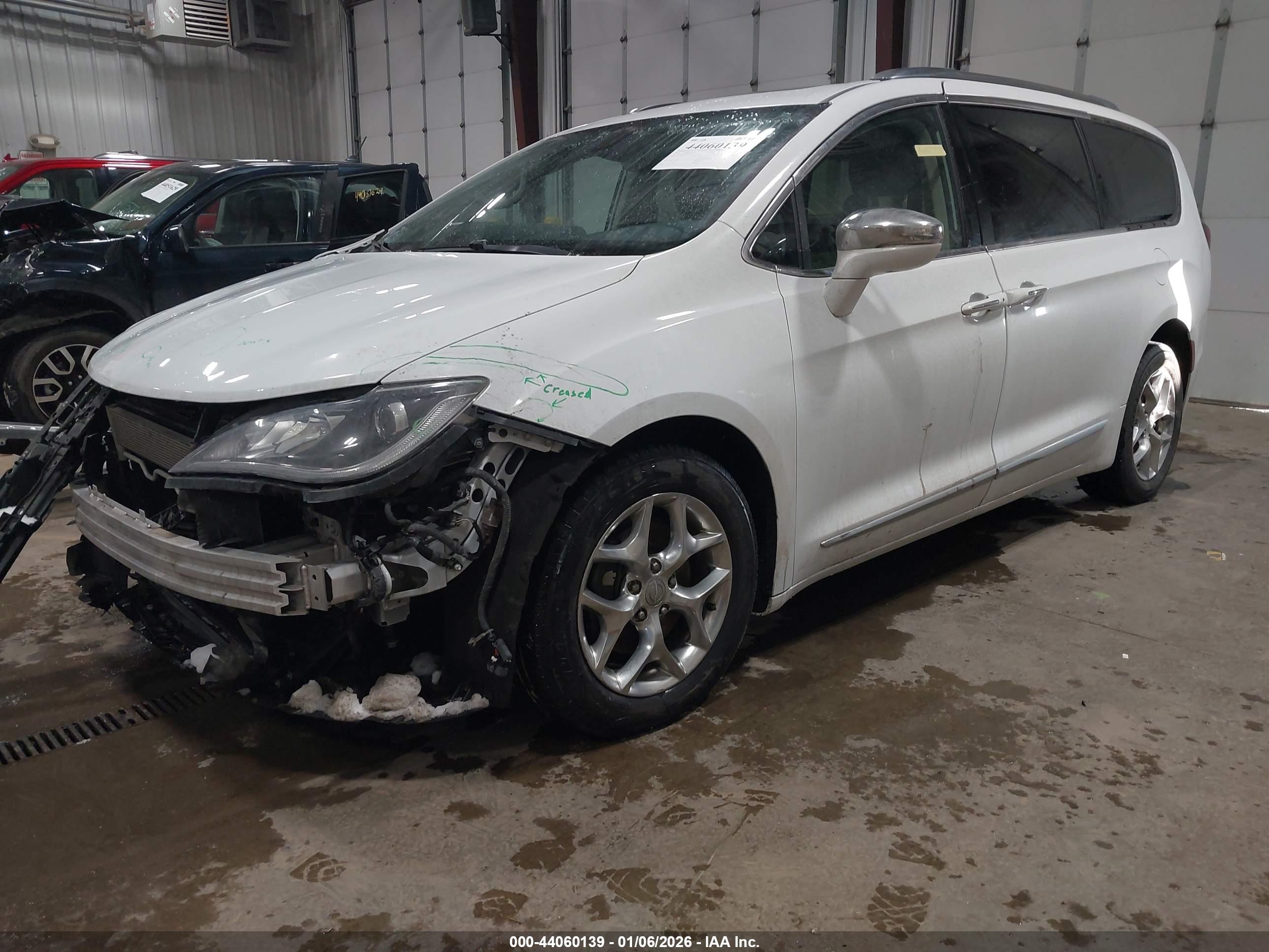 CHRYSLER PACIFICA image 2