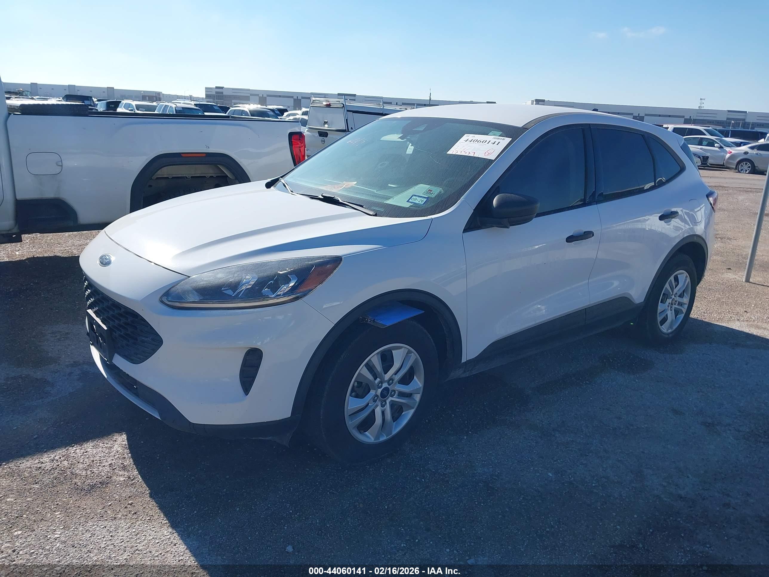 FORD ESCAPE image 2