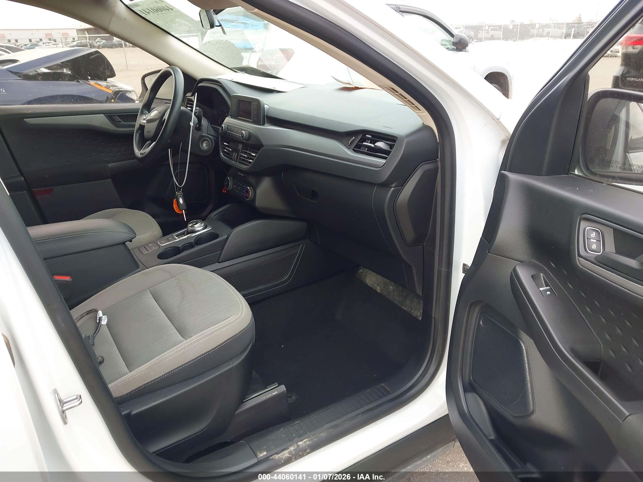 FORD ESCAPE image 5