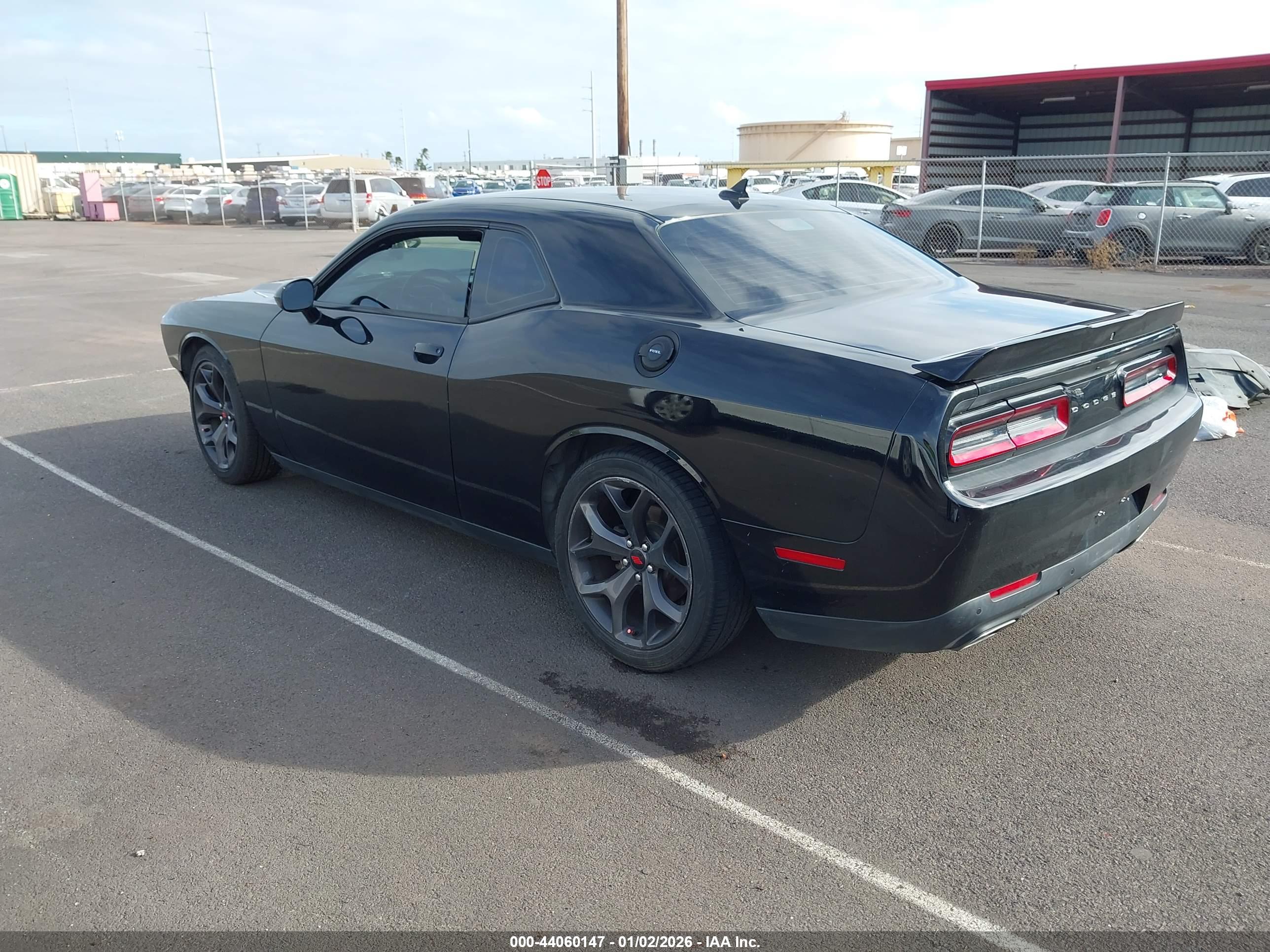 DODGE CHALLENGER image 3